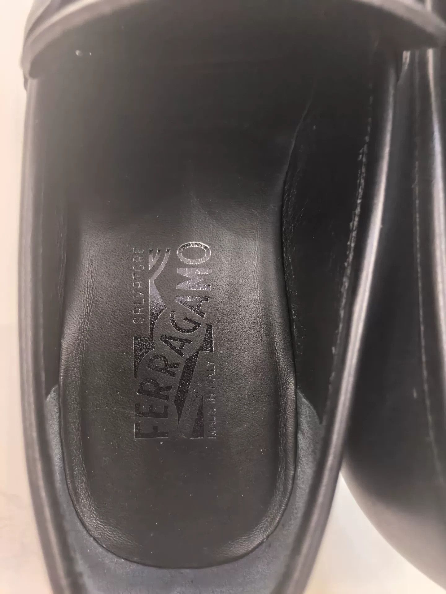 Salvatore Ferragamo Ferragamo Gancini Leather Men's Casual Shoes Size US 10 / EU 43 - 5 Thumbnail