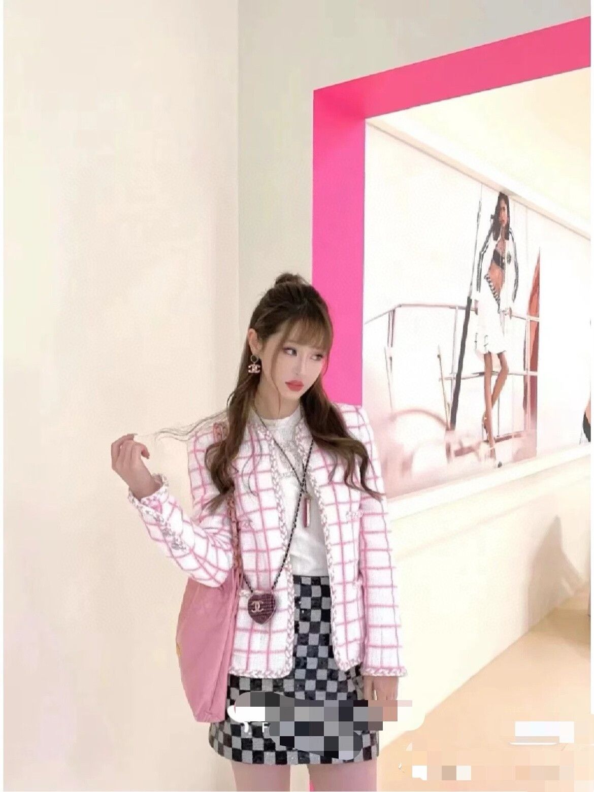 Chanel Chanel 23C Pink White Plaid Diamond Coat Size S / US 4 / IT 40 - 6 Thumbnail