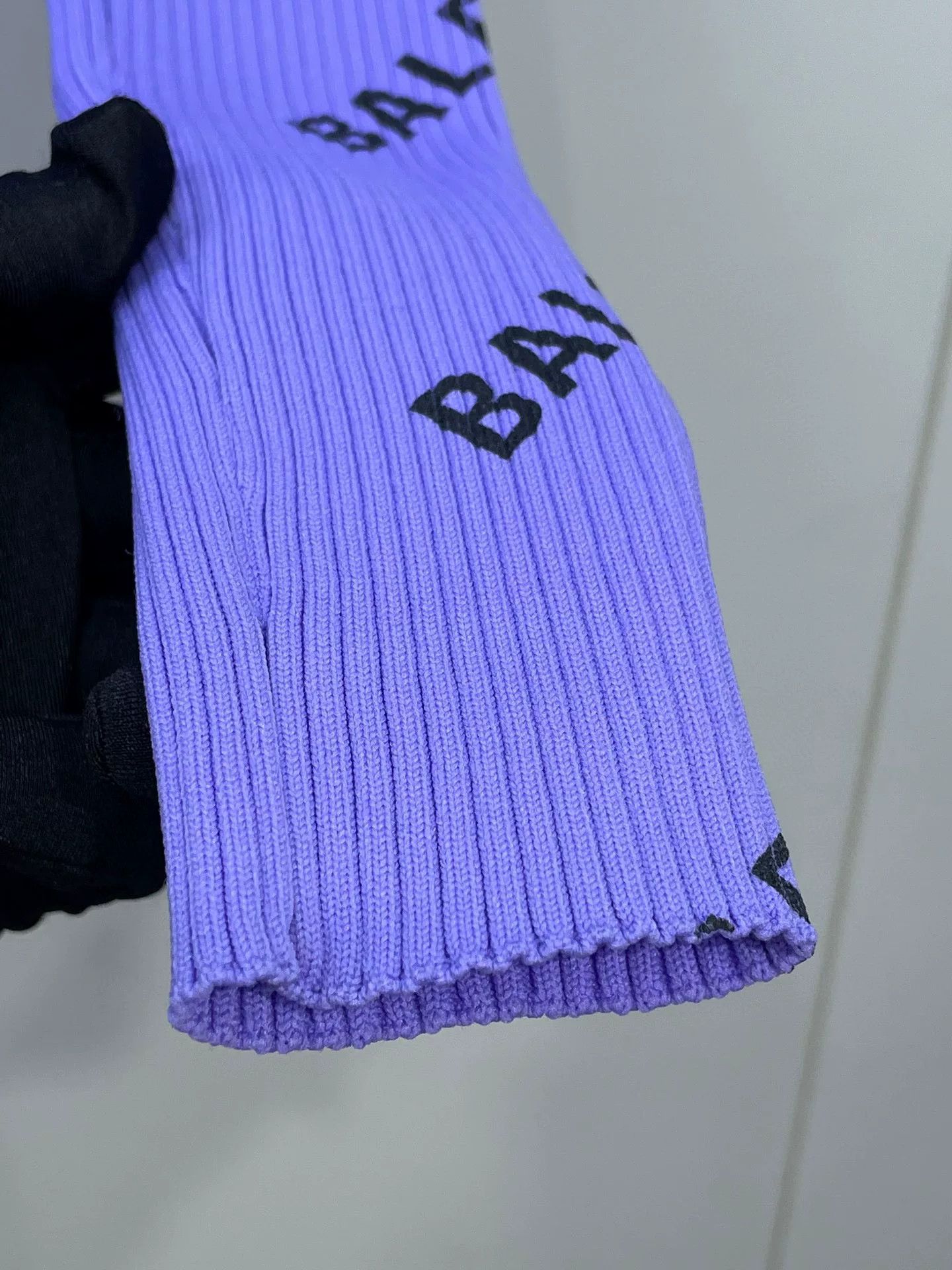 Balenciaga Balenciaga Full Logo Knit Top Size S / US 4 / IT 40 - 3 Thumbnail