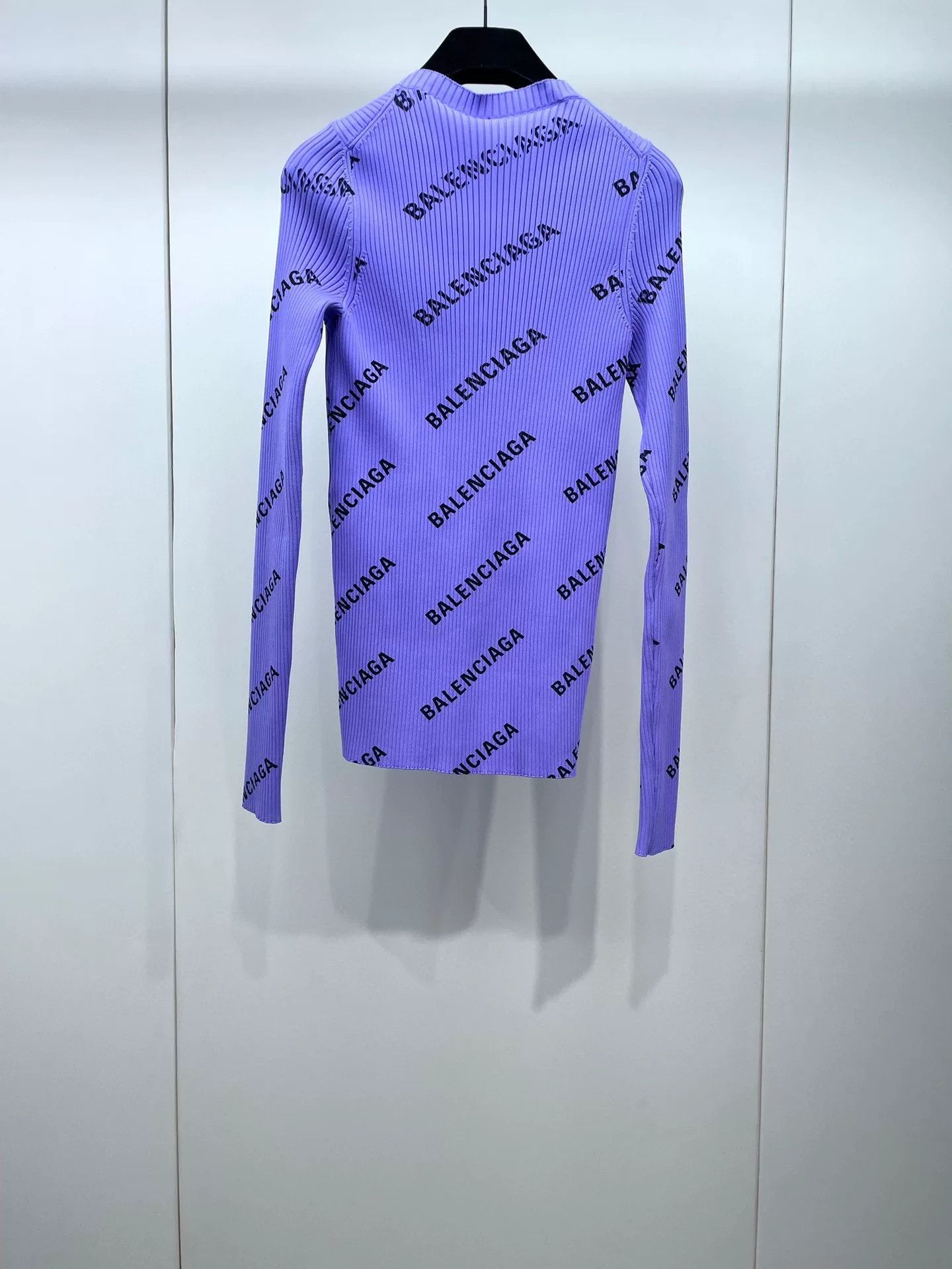 Balenciaga Balenciaga Full Logo Knit Top Size S / US 4 / IT 40 - 2 Thumbnail