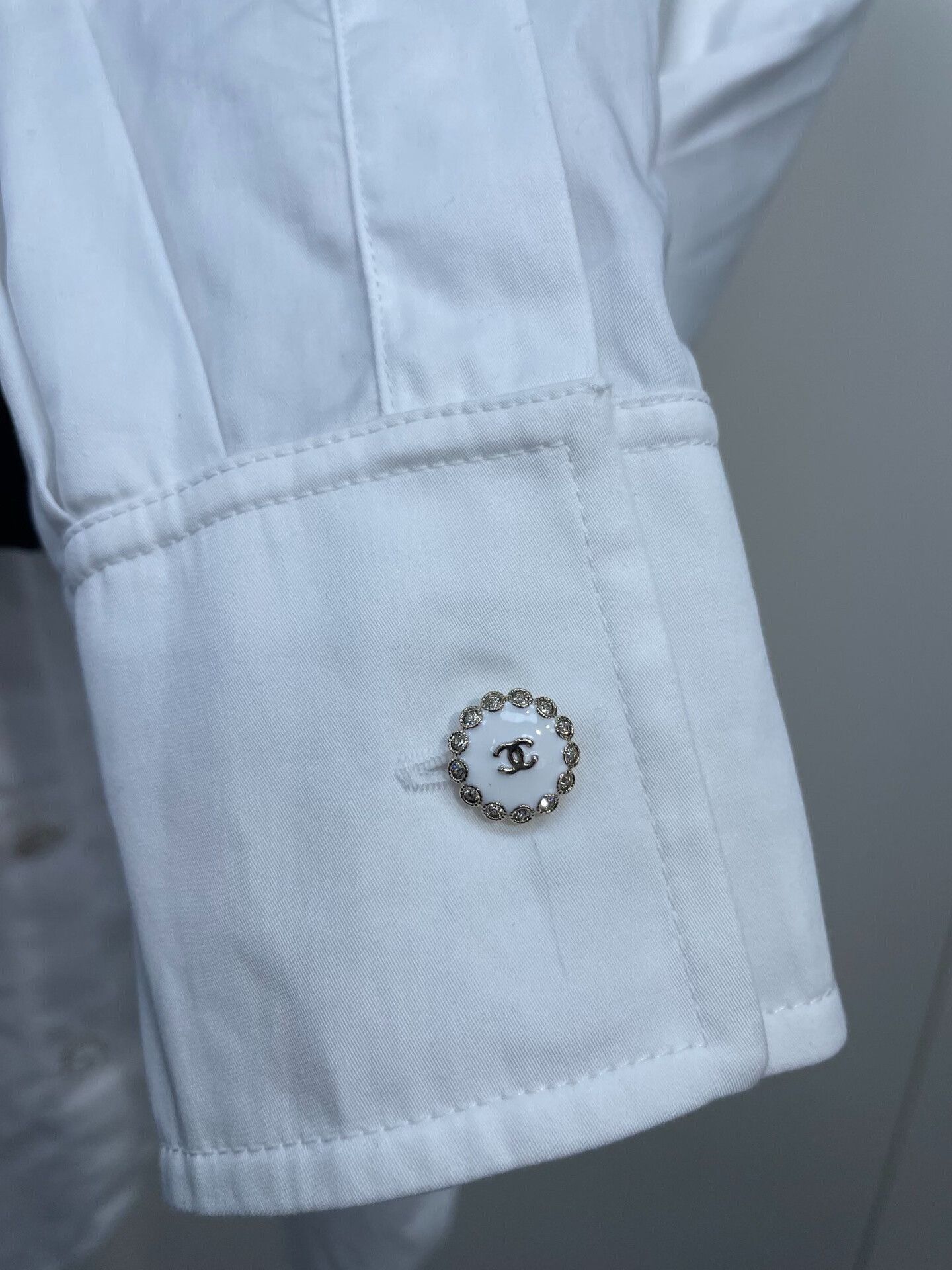 Chanel Chanel 25K White Bow Shirt Size XXS / US 00 / IT 34 - 3 Thumbnail