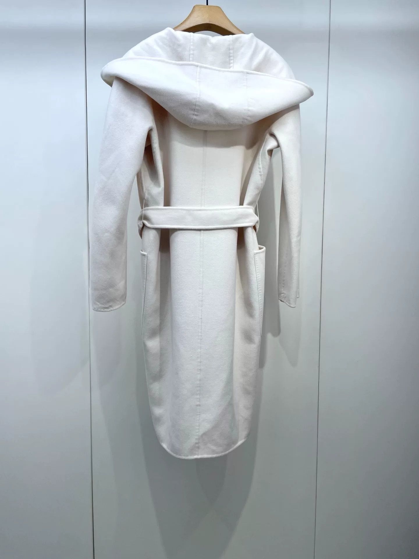 Max Mara Maxmara Milk White Cashmere Coat Size XS / US 0-2 / IT 36-38 - 2 Thumbnail