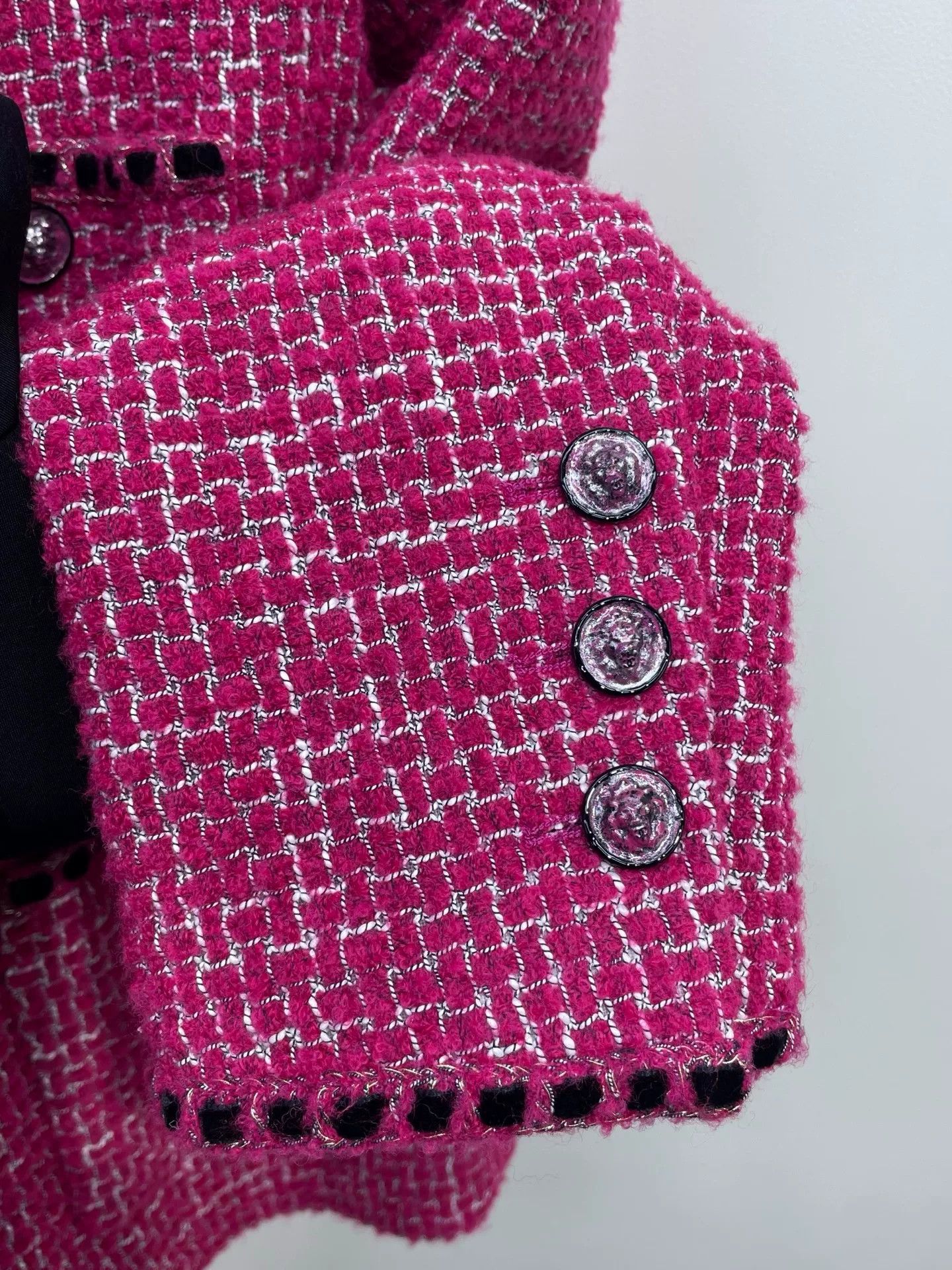 Chanel Chanel 22B Pink Tweed Stand Collar Jacket Size XS / US 0-2 / IT 36-38 - 3 Thumbnail