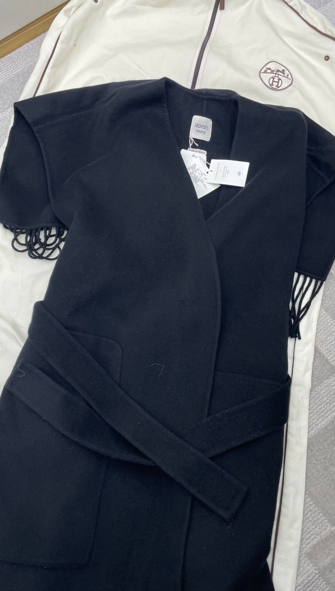 Hermes Hermes Cashmere Fringe Sleeveless Coat Size S / US 4 / IT 40 - 6 Thumbnail