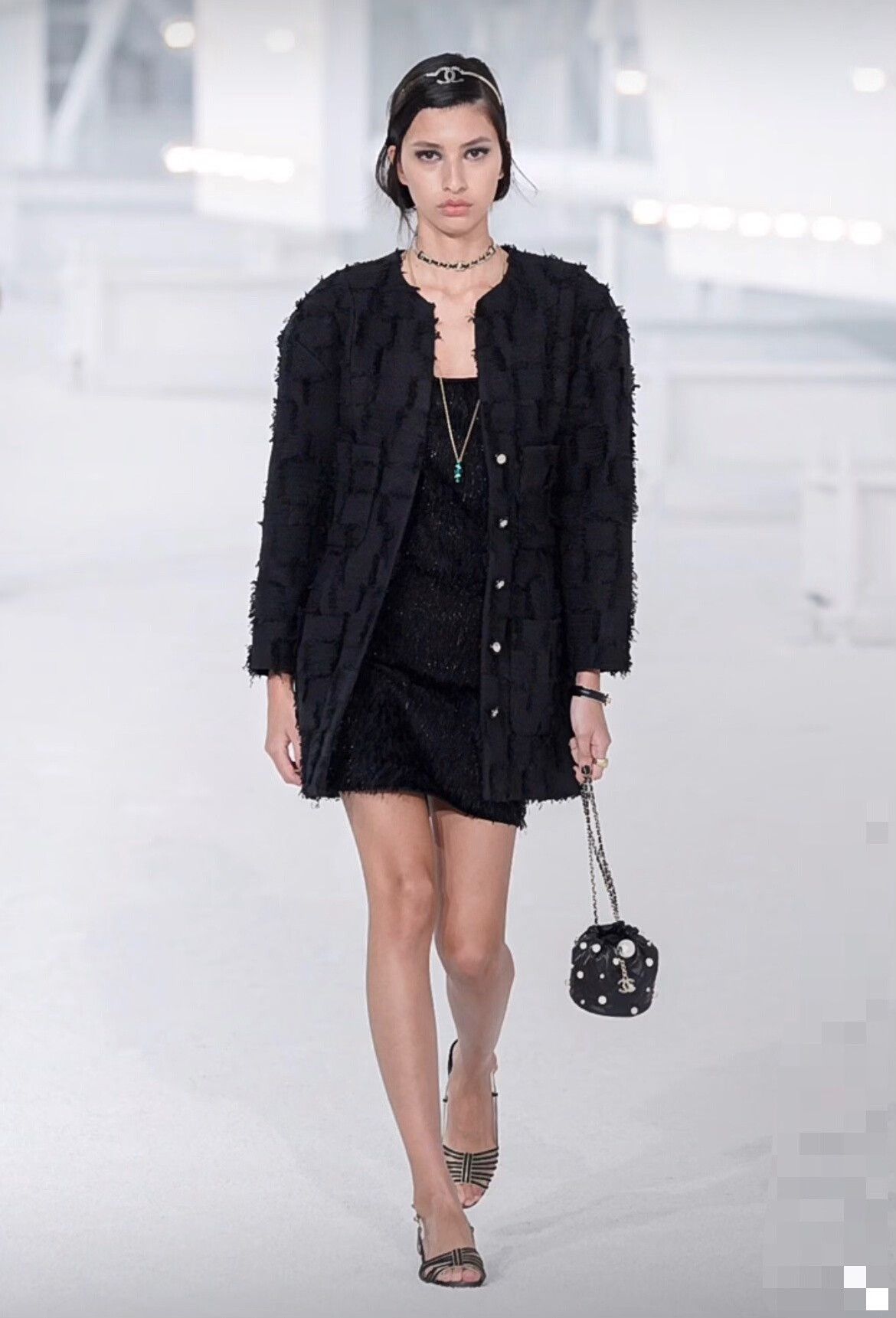 Chanel Chanel 21S Black Fringe Coat Size XS / US 0-2 / IT 36-38 - 9 Thumbnail
