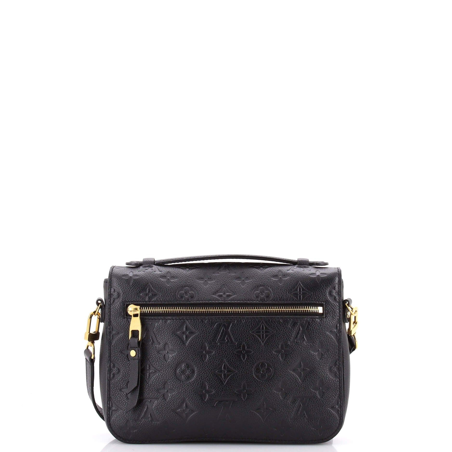 Louis Vuitton Pochette Metis Size ONE SIZE - 3 Thumbnail