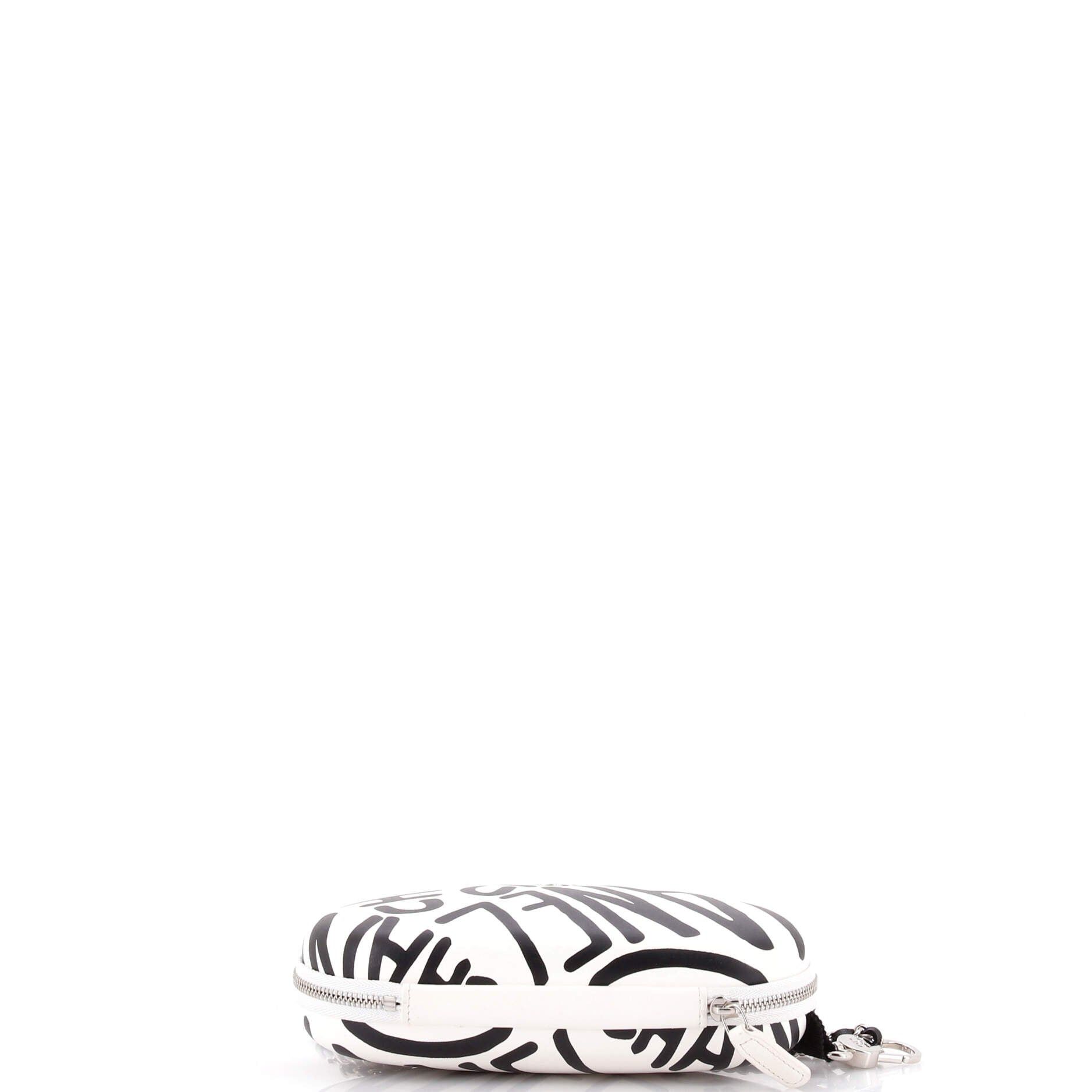 Chanel Coco Neige Zip Around Sunglasses Case with Chain Size ONE SIZE - 5 Thumbnail