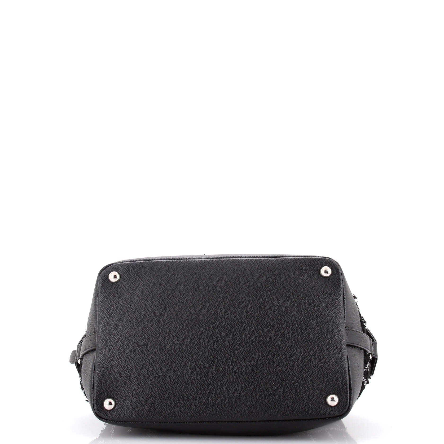 Chanel Crest Trip Bowling Bag Size ONE SIZE - 4 Thumbnail