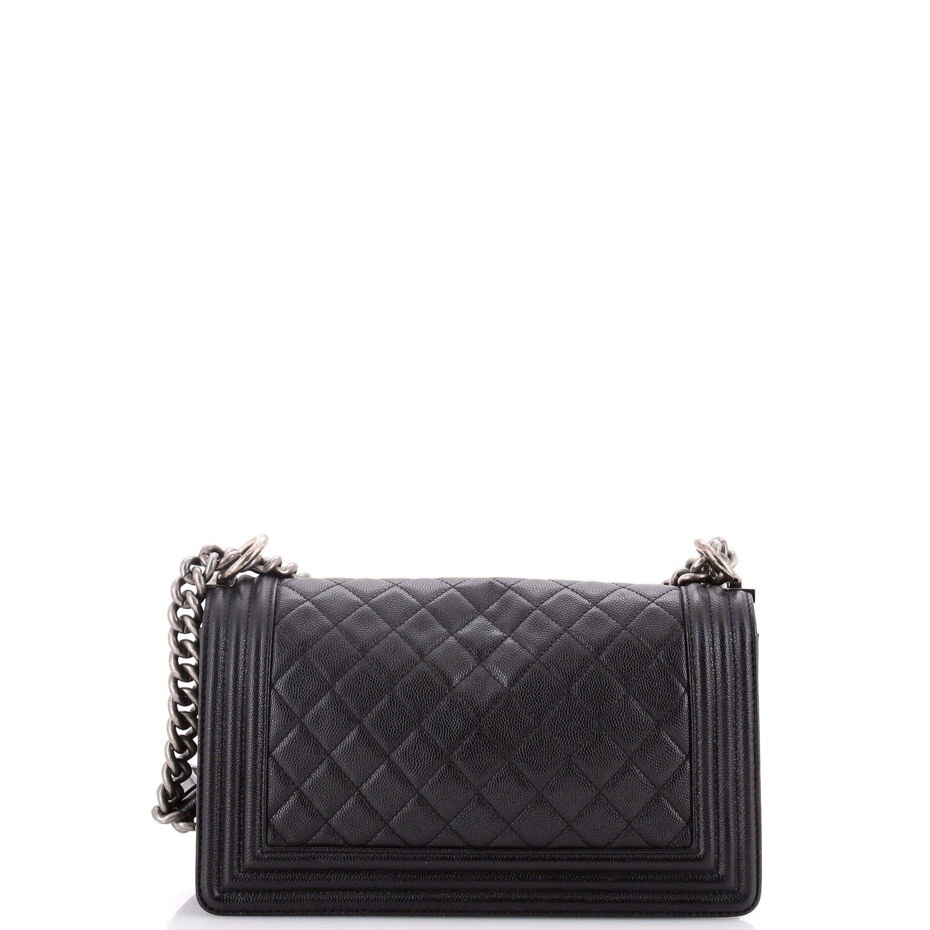 Chanel Boy Flap Bag Size ONE SIZE - 3 Thumbnail