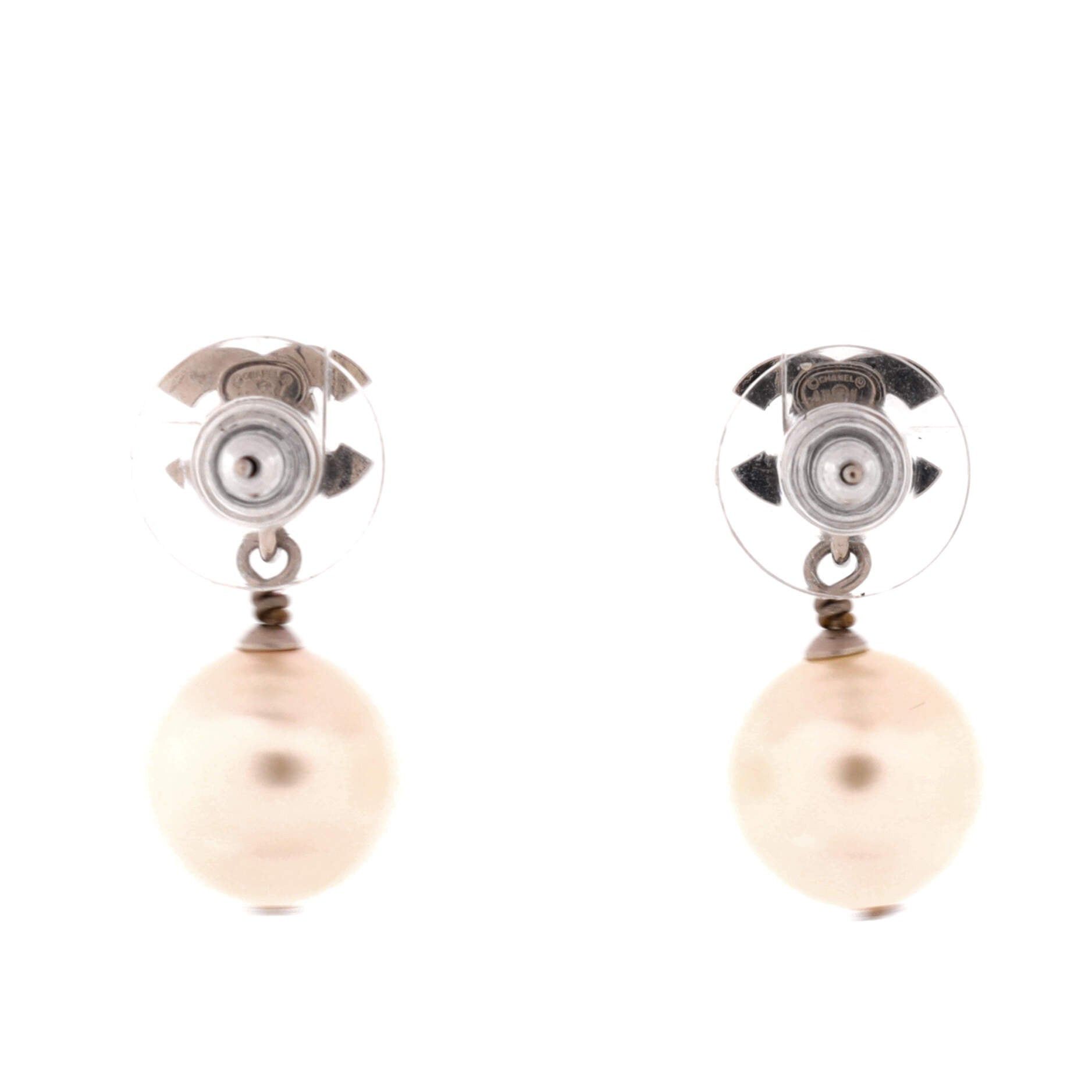 Chanel CC Pearl Drop Earrings Size ONE SIZE - 3 Thumbnail