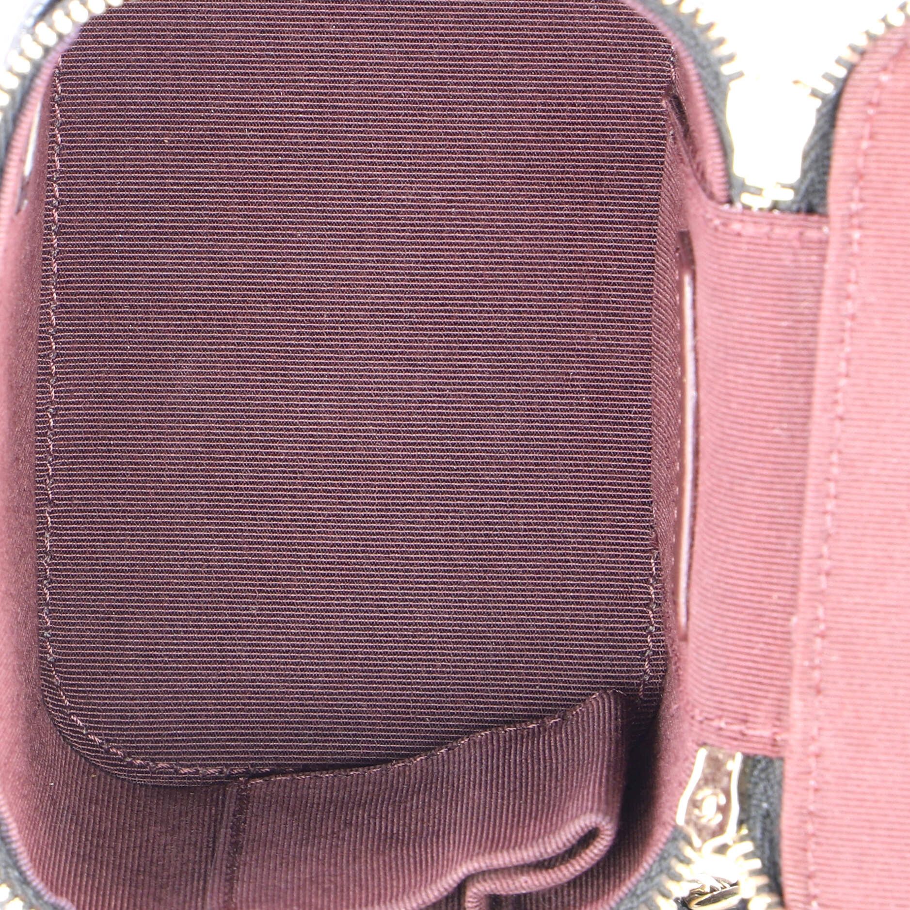 Chanel Classic Vanity Case with Chain Size ONE SIZE - 6 Thumbnail