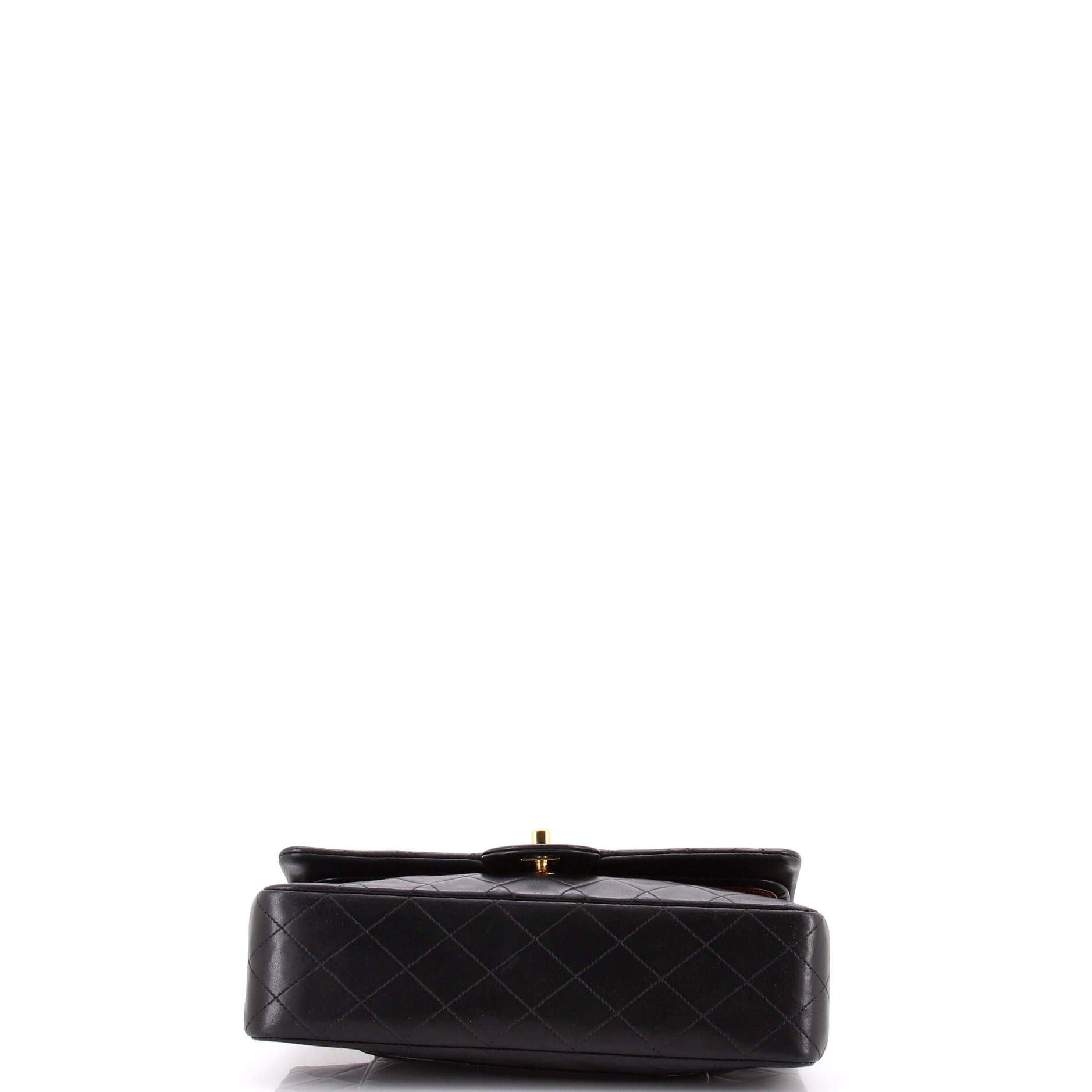 Chanel Vintage Classic Double Flap Bag Size ONE SIZE - 4 Thumbnail