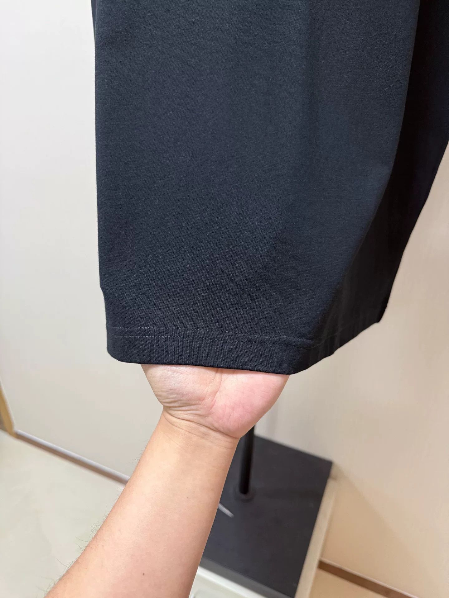 Givenchy Givenchy New Black T-shirt Only One Size US L / EU 52-54 / 3 - 3 Thumbnail