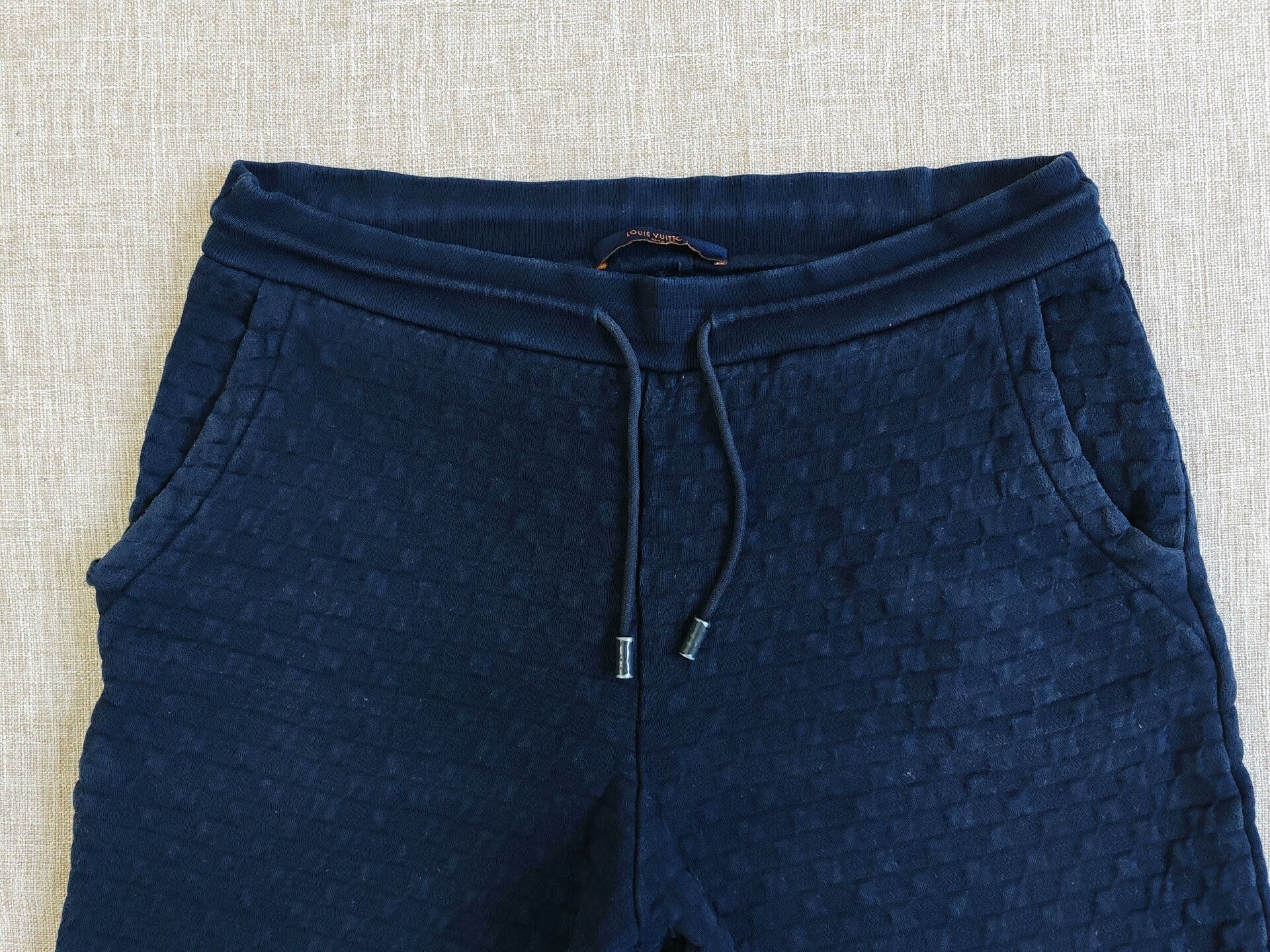 Louis Vuitton Louis Vuitton Men's Checkered Embossed Shorts Size US 32 / EU 48 - 2 Thumbnail