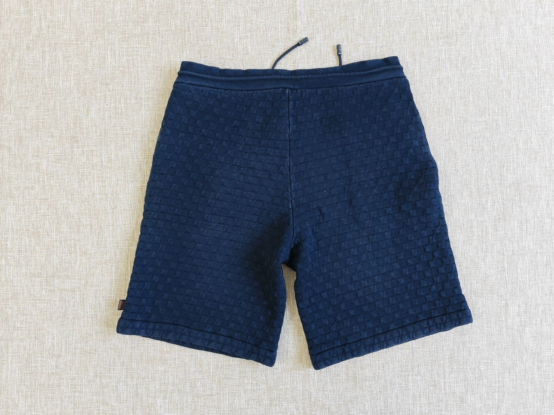 Louis Vuitton Louis Vuitton Men's Checkered Embossed Shorts Size US 32 / EU 48 - 7 Thumbnail