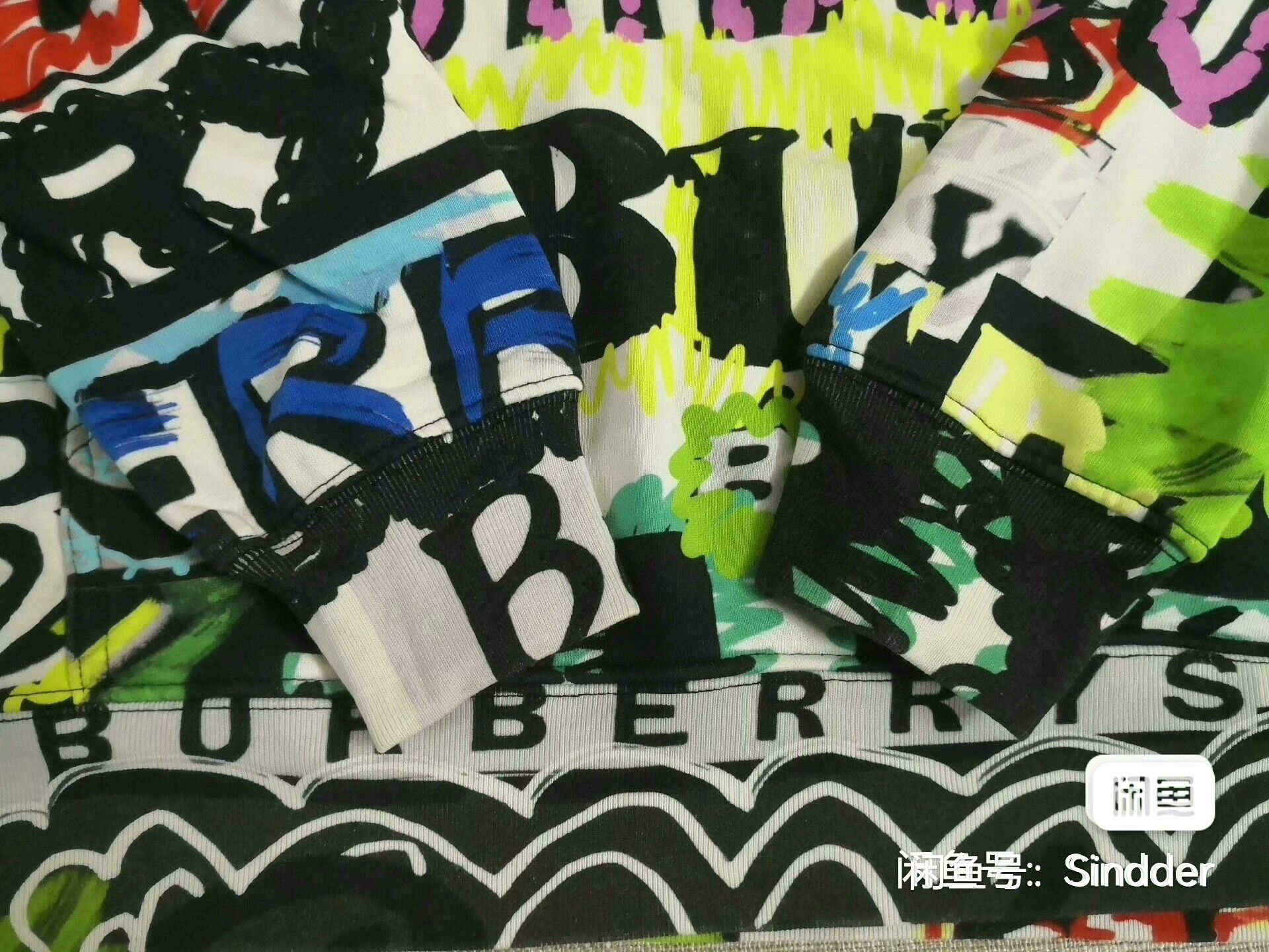Burberry Burberry Men's Graffiti Print Hoodie Size US S / EU 44-46 / 1 - 5 Thumbnail