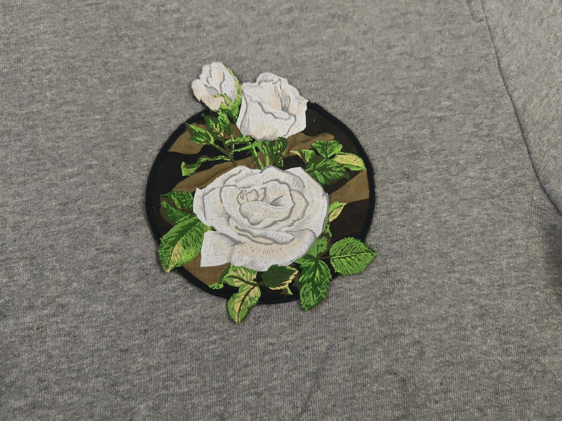 Dior Dior Men's Floral Embroidered Sweatshirt Size US L / EU 52-54 / 3 - 6 Thumbnail