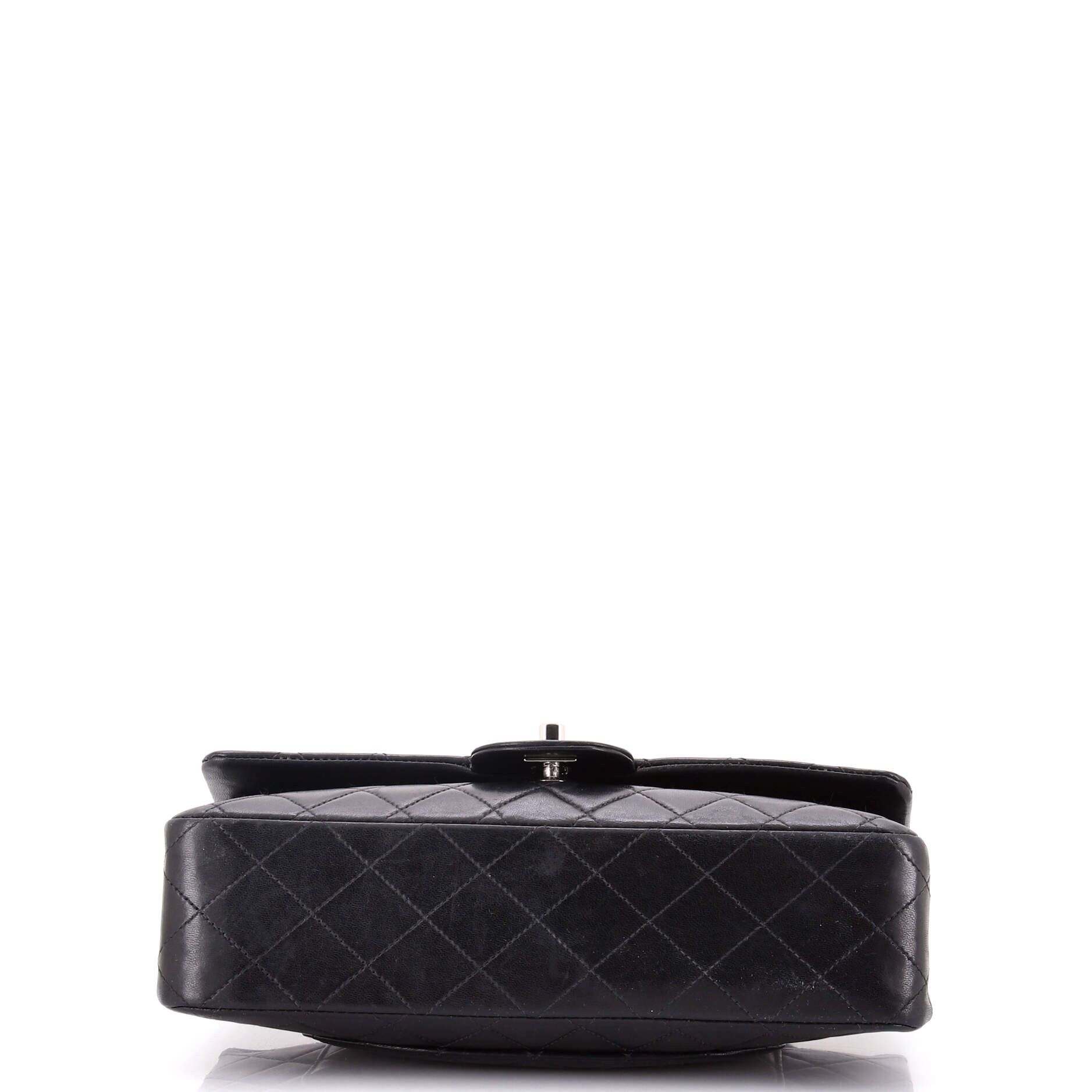 Chanel Vintage Classic Double Flap Bag Size ONE SIZE - 4 Thumbnail