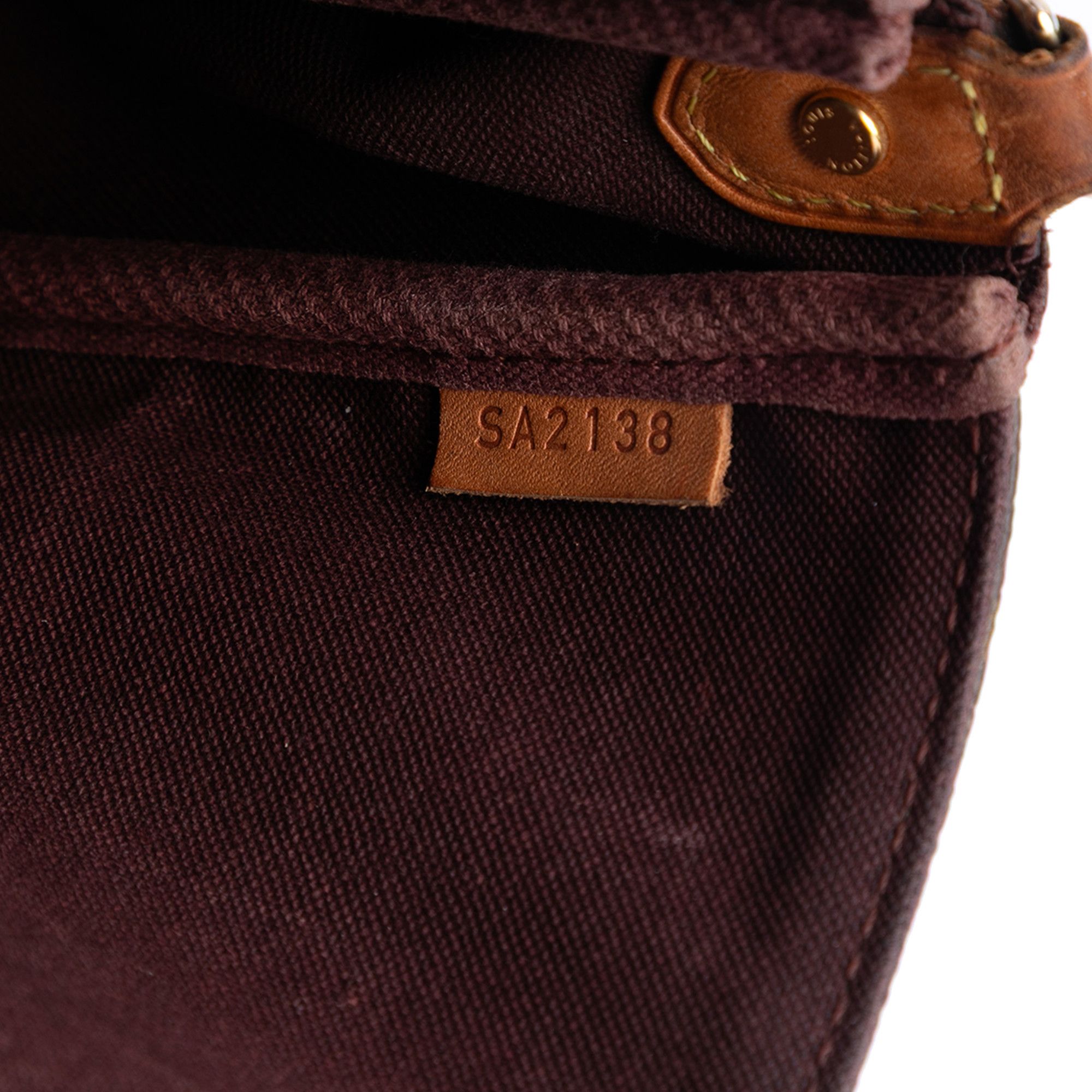 Louis Vuitton Louis Vuitton Monogram Favorite MM Size ONE SIZE - 6 Thumbnail