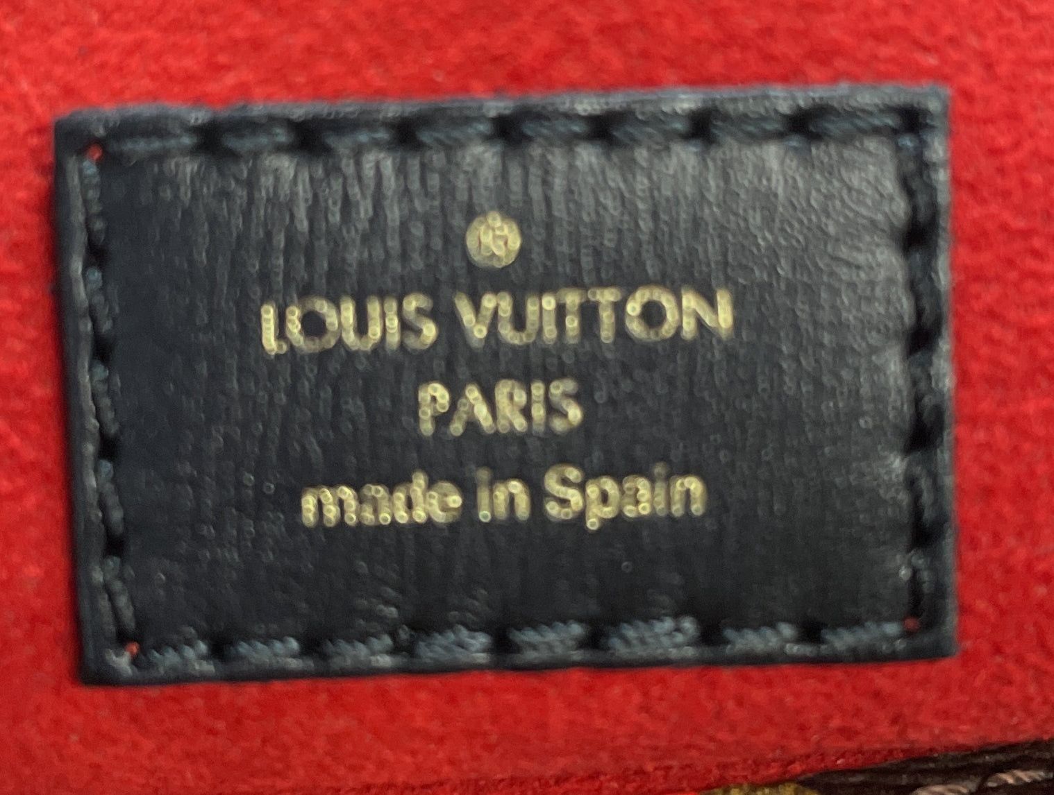 Louis Vuitton Petit Sac Plat Bag Size ONE SIZE - 7 Thumbnail