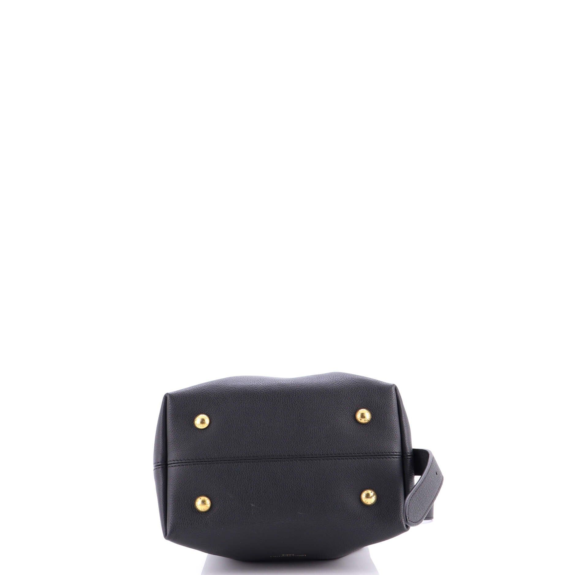Louis Vuitton Low Key Hobo Size ONE SIZE - 4 Thumbnail