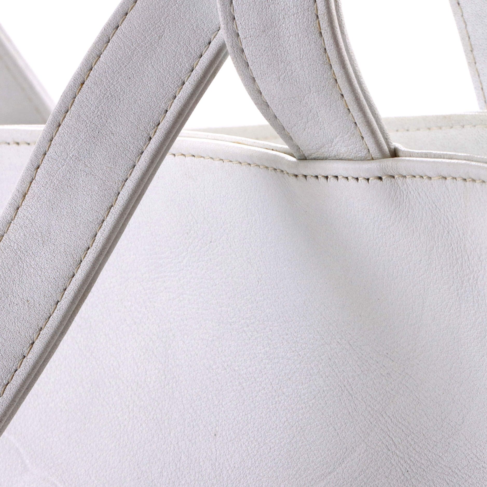 Chanel Vintage Camellia CC Shopping Tote Size ONE SIZE - 8 Thumbnail