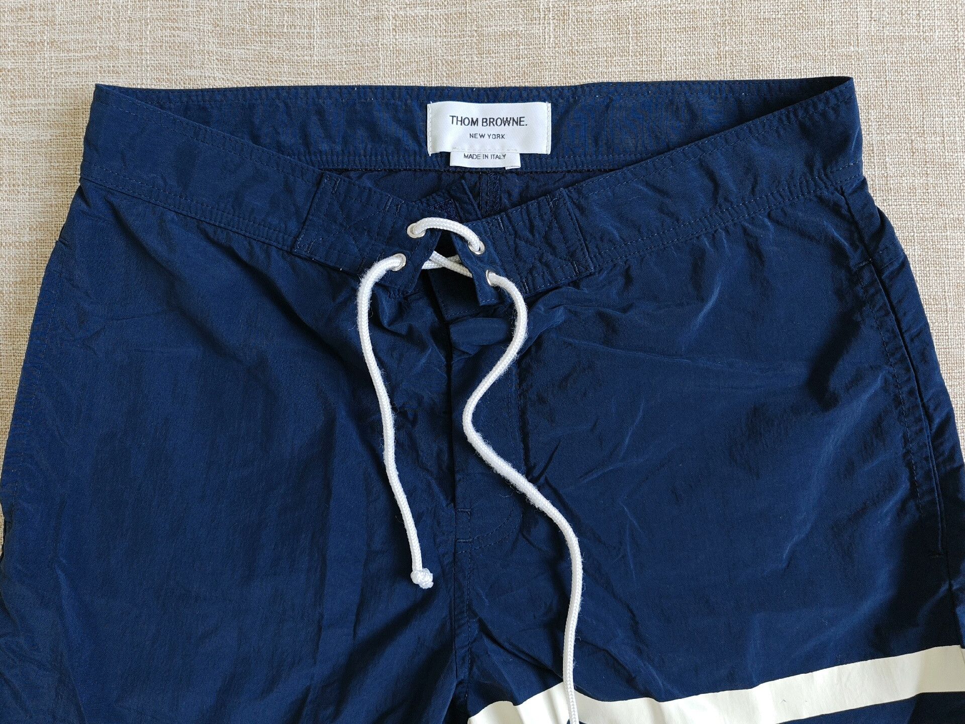 Thom Browne Thom Browne Men's Four-Stripe Shorts Size US 31 - 2 Thumbnail