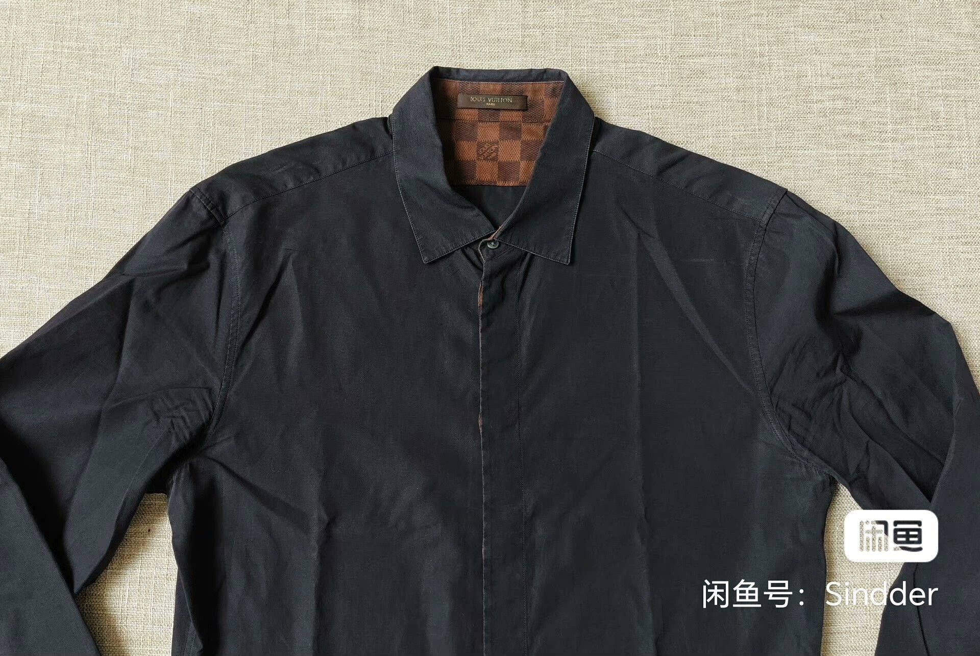 Louis Vuitton Louis Vuitton Men's Check Collar Shirt Size US M / EU 48-50 / 2 - 2 Thumbnail