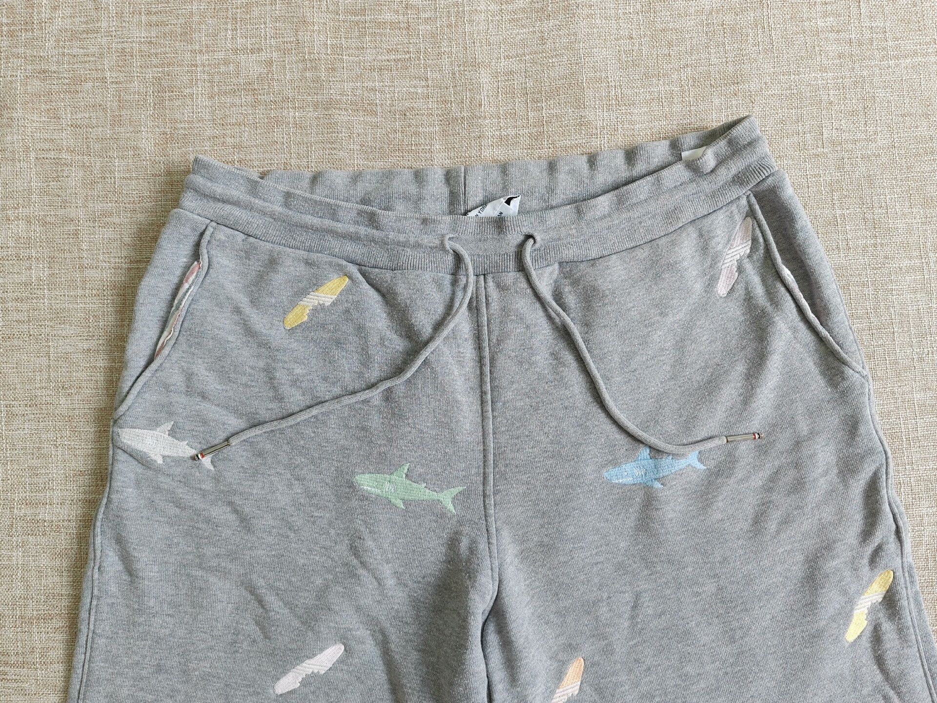Thom Browne Thom Browne Men's Runway Shark Shorts Size US 26 / EU 42 - 2 Thumbnail