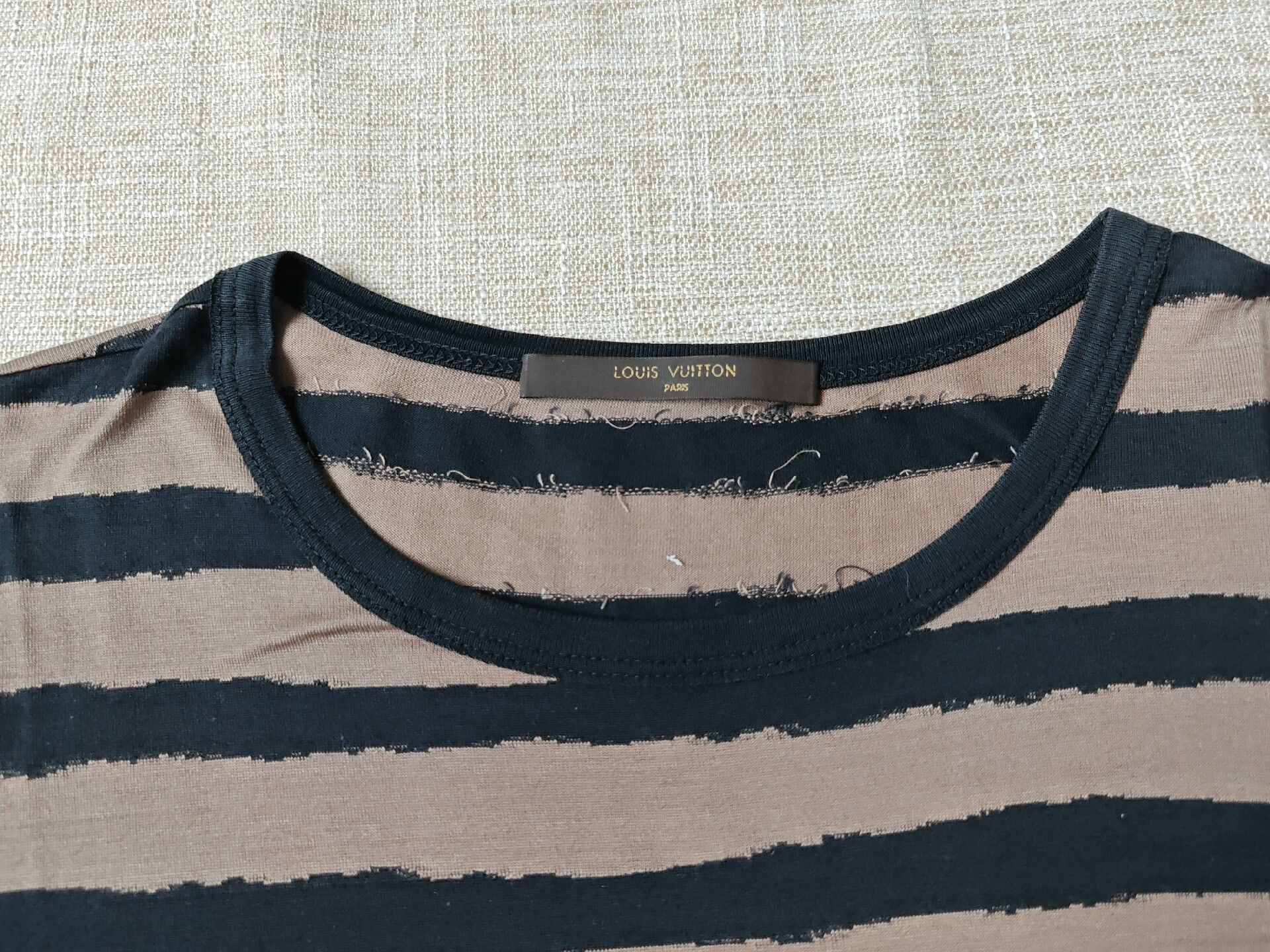 Louis Vuitton Louis Vuitton Men's Short-Sleeve T-Shirt Size US S / EU 44-46 / 1 - 3 Thumbnail