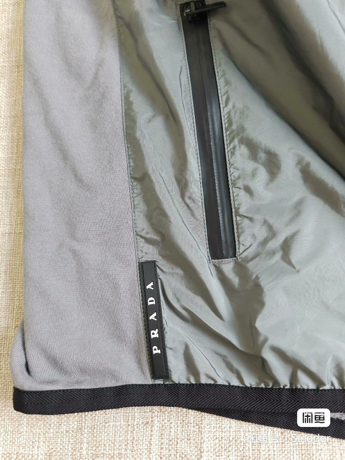 Prada Prada Men's XL Vest Size US XL / EU 56 / 4 - 5 Thumbnail