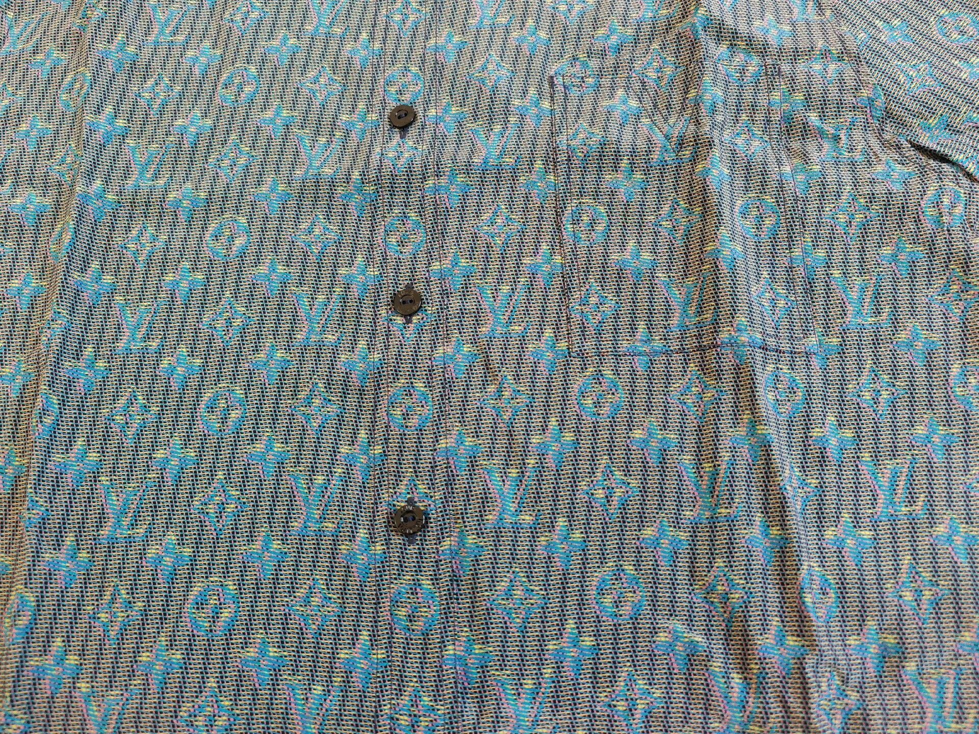 Louis Vuitton Louis Vuitton Women's Monogram Silk Shirt Size XS / US 0-2 / IT 36-38 - 6 Thumbnail