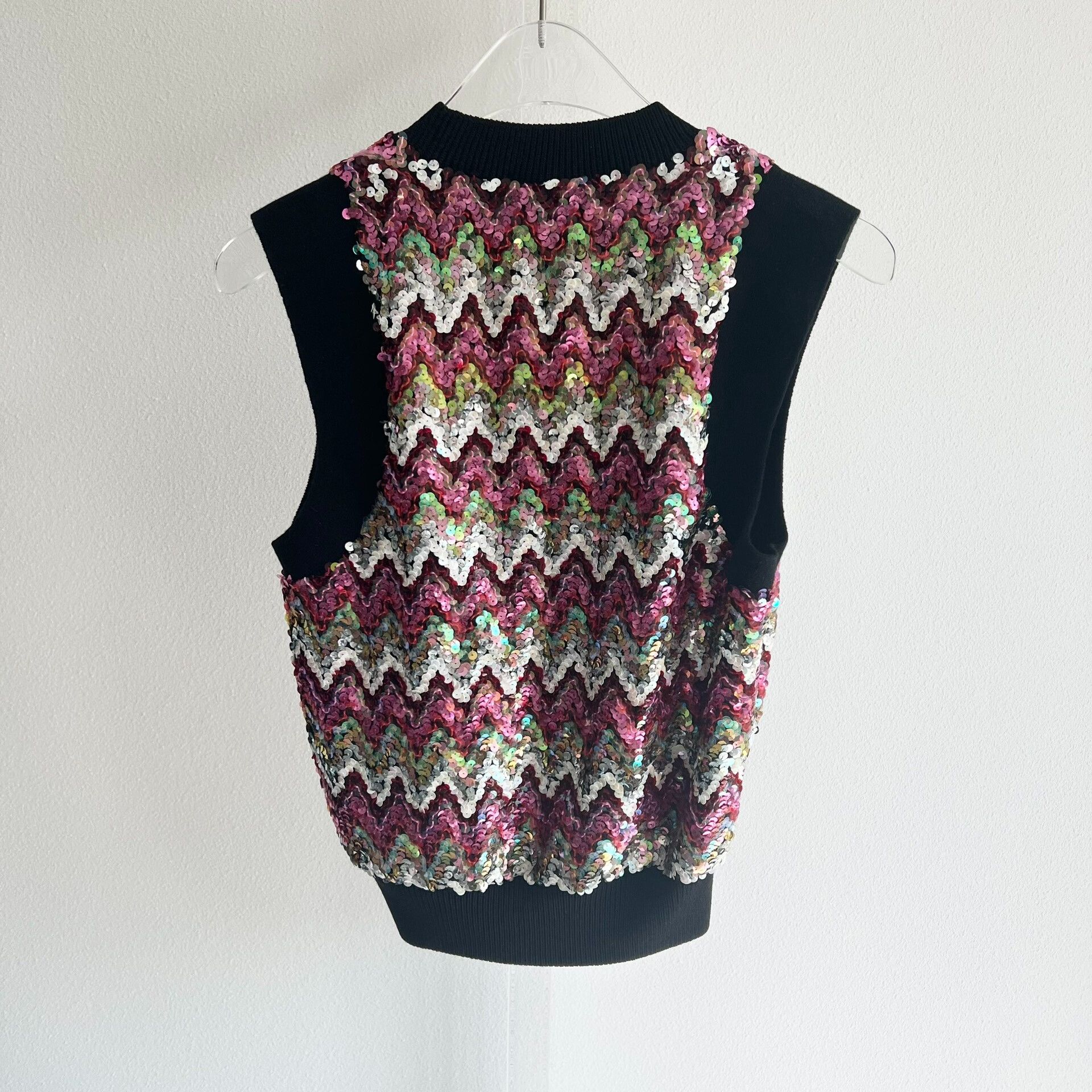 Louis Vuitton Louis Vuitton Sequin Embroidered Knit Vest Size S / US 4 / IT 40 - 2 Thumbnail