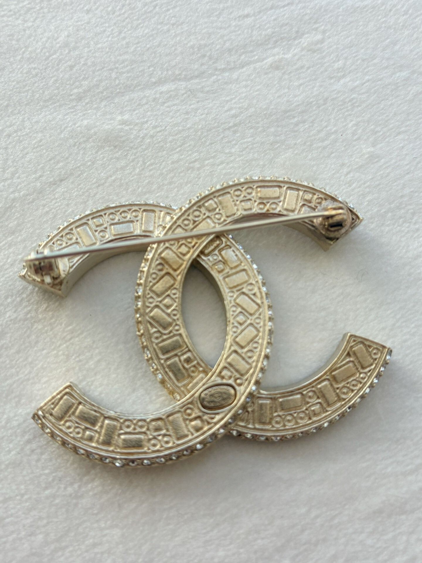 Chanel Chanel Classic CC Logo Brooch Size ONE SIZE - 2 Thumbnail