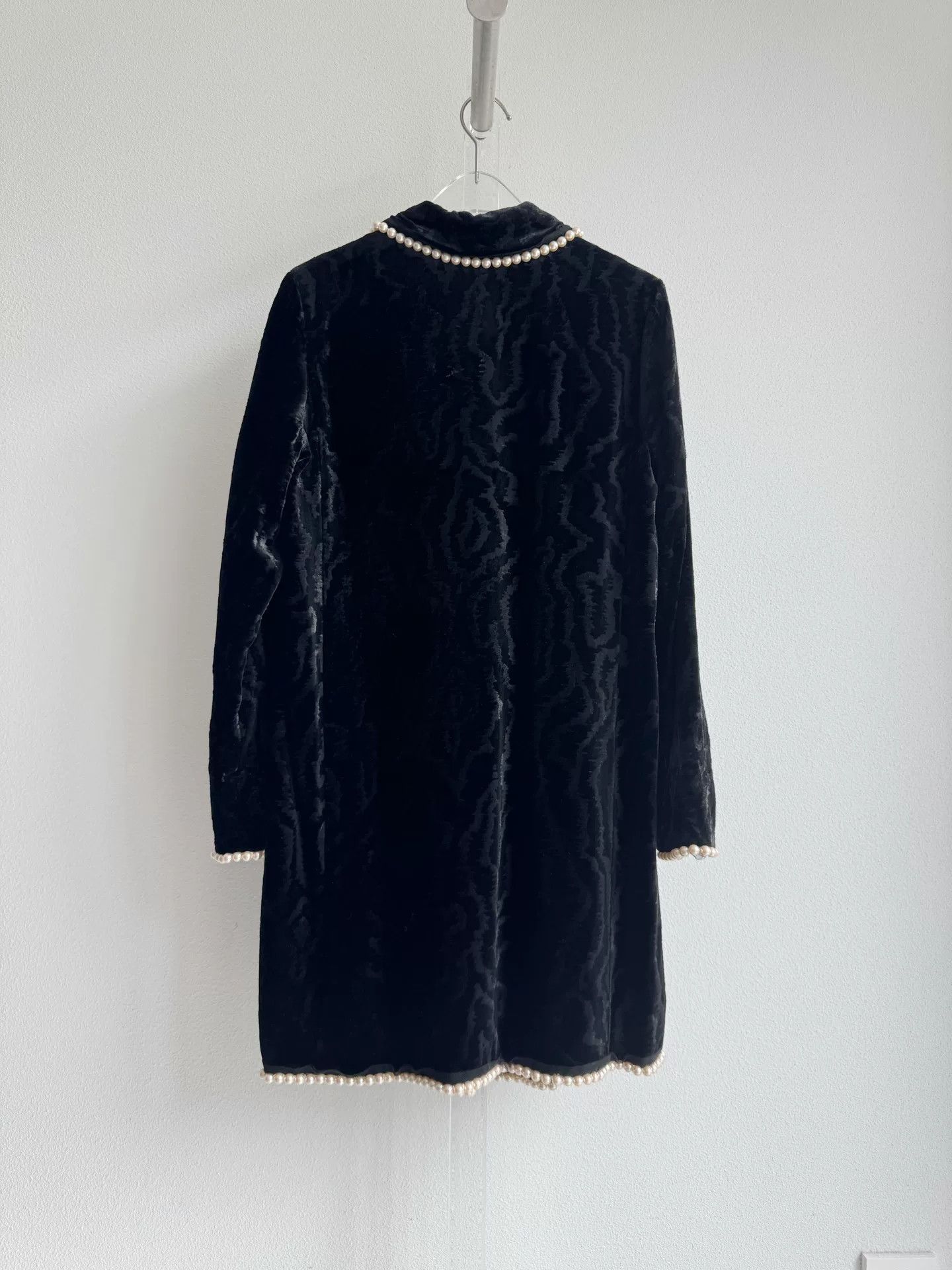 Gucci Gucci Pearl Velvet Heavy Coat Size S / US 4 / IT 40 - 3 Thumbnail