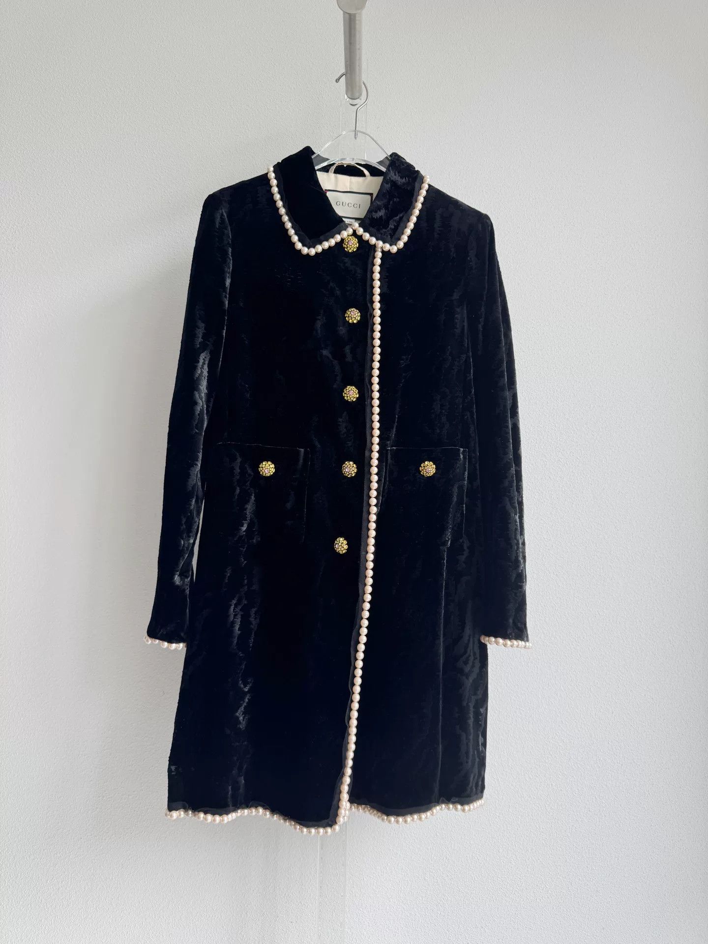 Gucci Gucci Pearl Velvet Heavy Coat Size S / US 4 / IT 40 - 2 Thumbnail