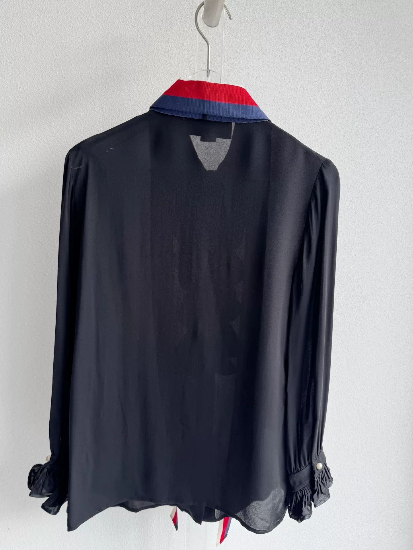 Gucci Gucci Black Ruffle Pearl Button Blouse Size S / US 4 / IT 40 - 3 Thumbnail