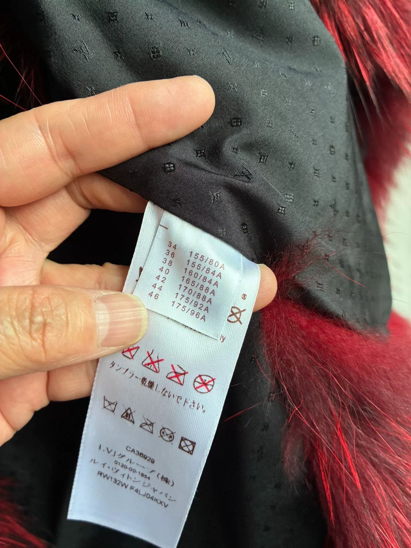 Louis Vuitton Louis Vuitton Fox Fur Vest Size XS / US 0-2 / IT 36-38 - 7 Thumbnail