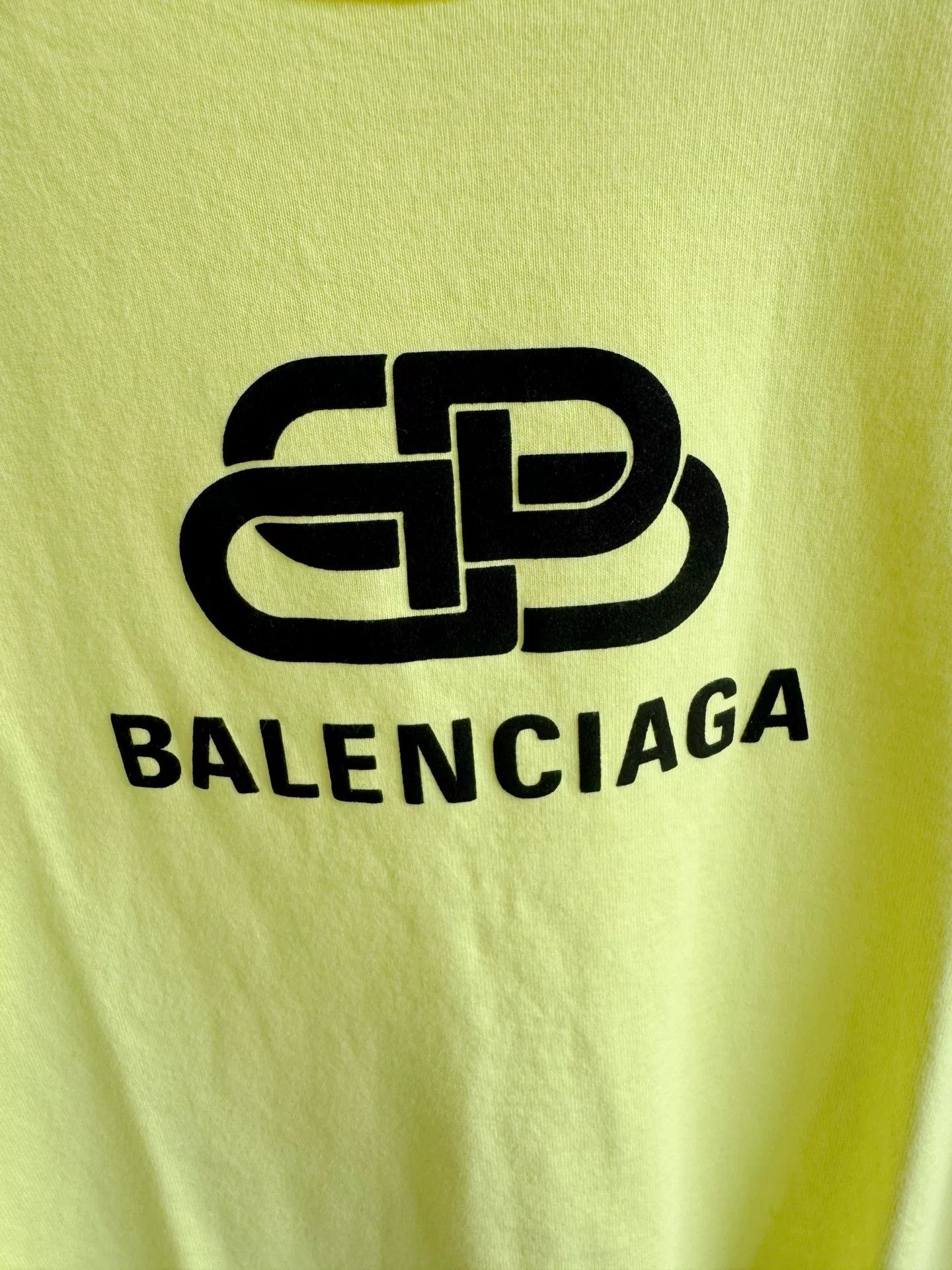 Balenciaga Balenciaga Lock Yellow Short-Sleeve M Size M / US 6-8 / IT 42-44 - 5 Thumbnail