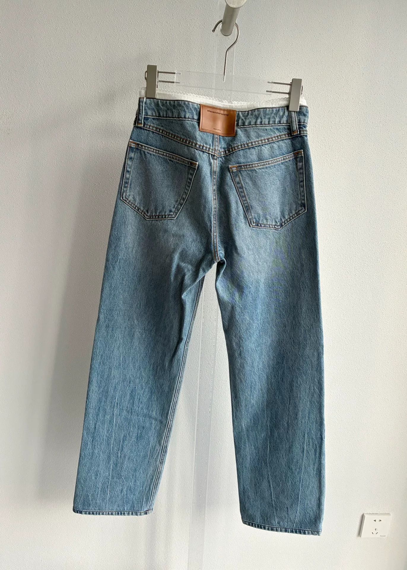 Alexander Wang Alexander Wang Light Blue Straight Jeans Size 25" / US 0 / IT 36 - 3 Thumbnail