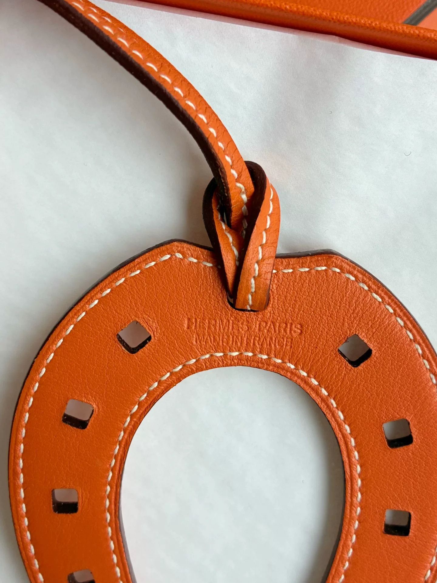 Hermes Hermes Orange Horseshoe Leather Pendant Size ONE SIZE - 4 Thumbnail
