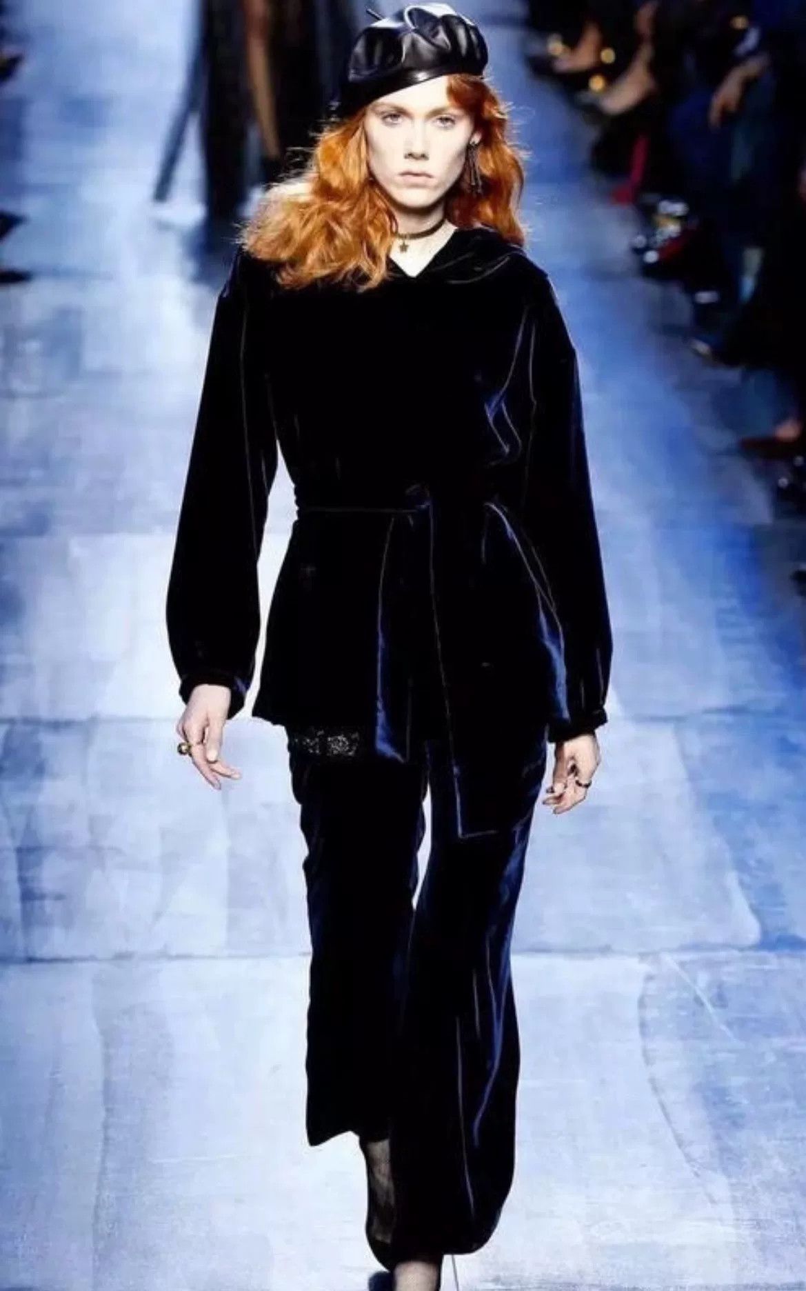 Dior Dior Dark Blue Velvet Hooded Coat Size XXS / US 00 / IT 34 - 2 Thumbnail