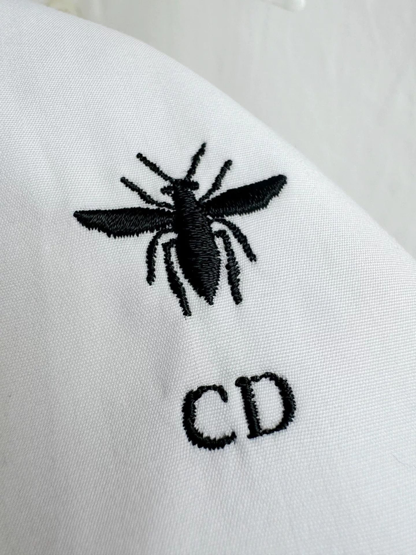 Dior Dior White Short-Sleeve Bee Embroidery Shirt Size XXS / US 00 / IT 34 - 6 Thumbnail