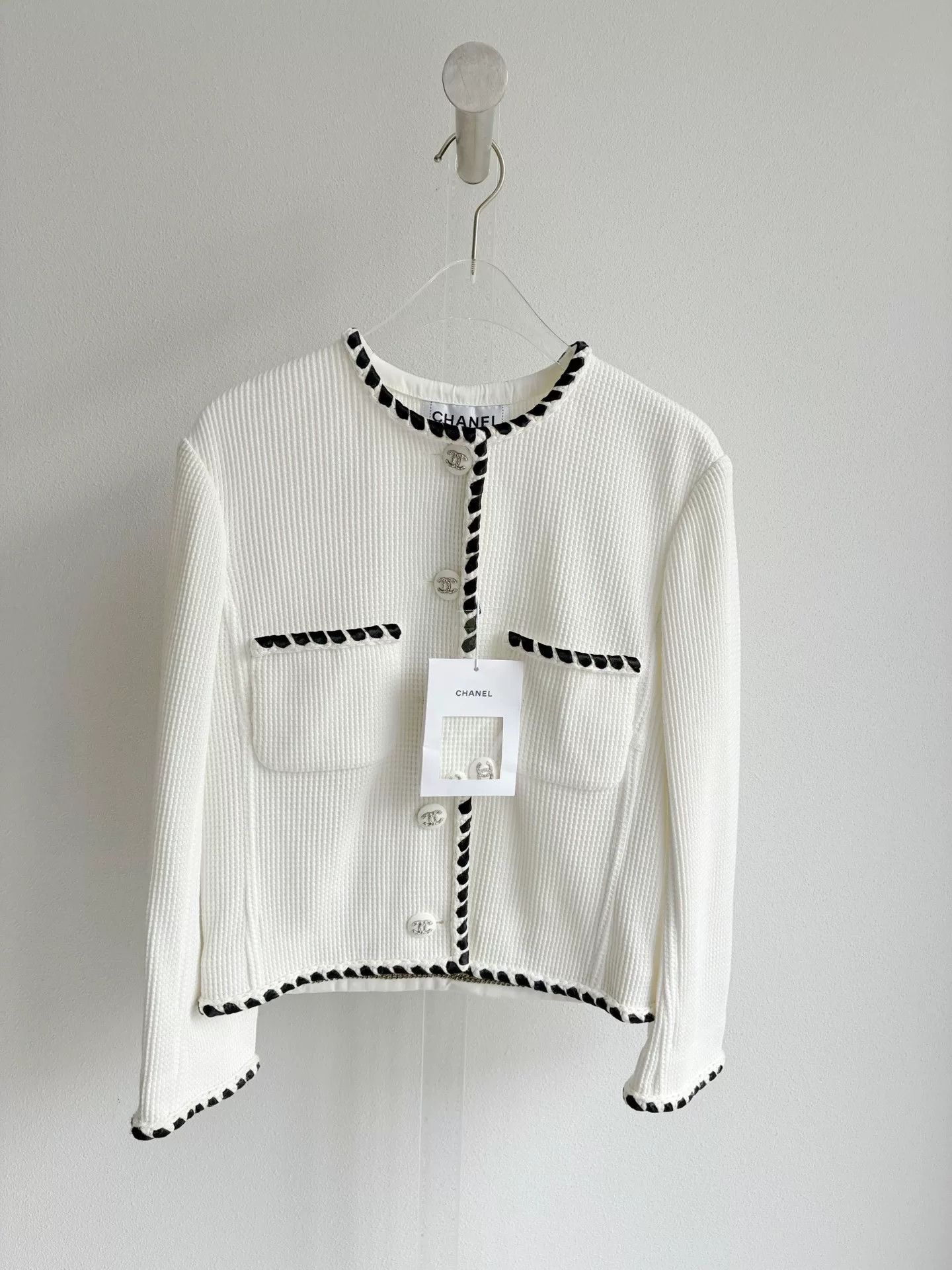 Chanel Chanel 21C White Waffle Coat Size XXS / US 00 / IT 34 - 2 Thumbnail