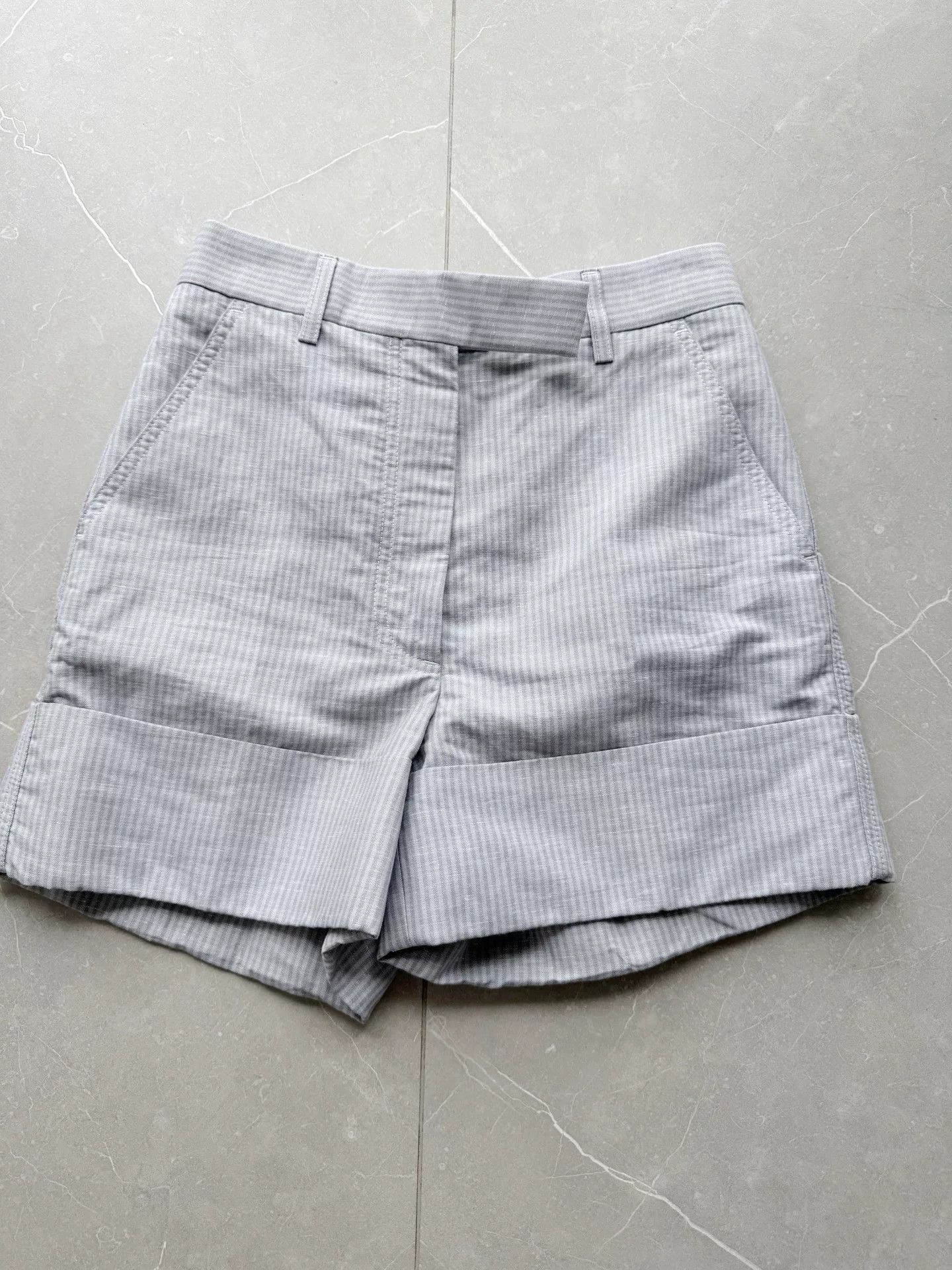 Thom Browne Thom Browne High-Waist Striped Shorts Size 36" / US 14 / IT 50 - 2 Thumbnail