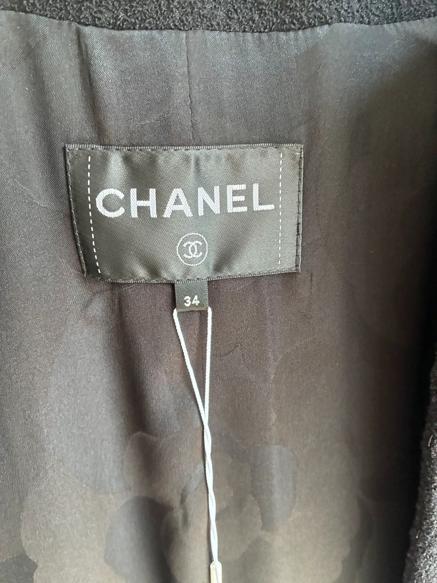 Chanel Chanel 22A Black Sequin Embroidered Coat Size XXS / US 00 / IT 34 - 4 Thumbnail