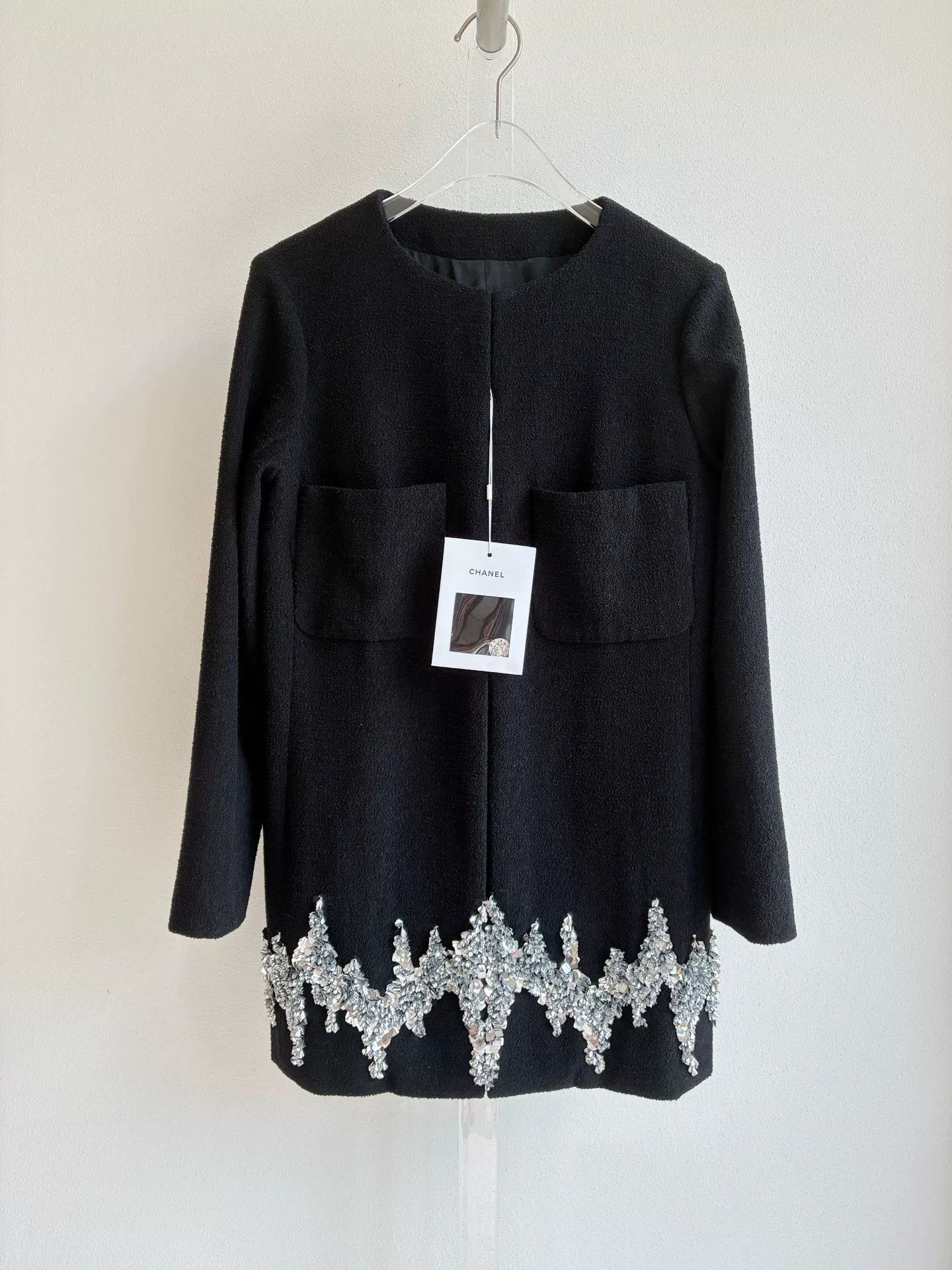 Chanel Chanel 22A Black Sequin Embroidered Coat Size XXS / US 00 / IT 34 - 2 Thumbnail