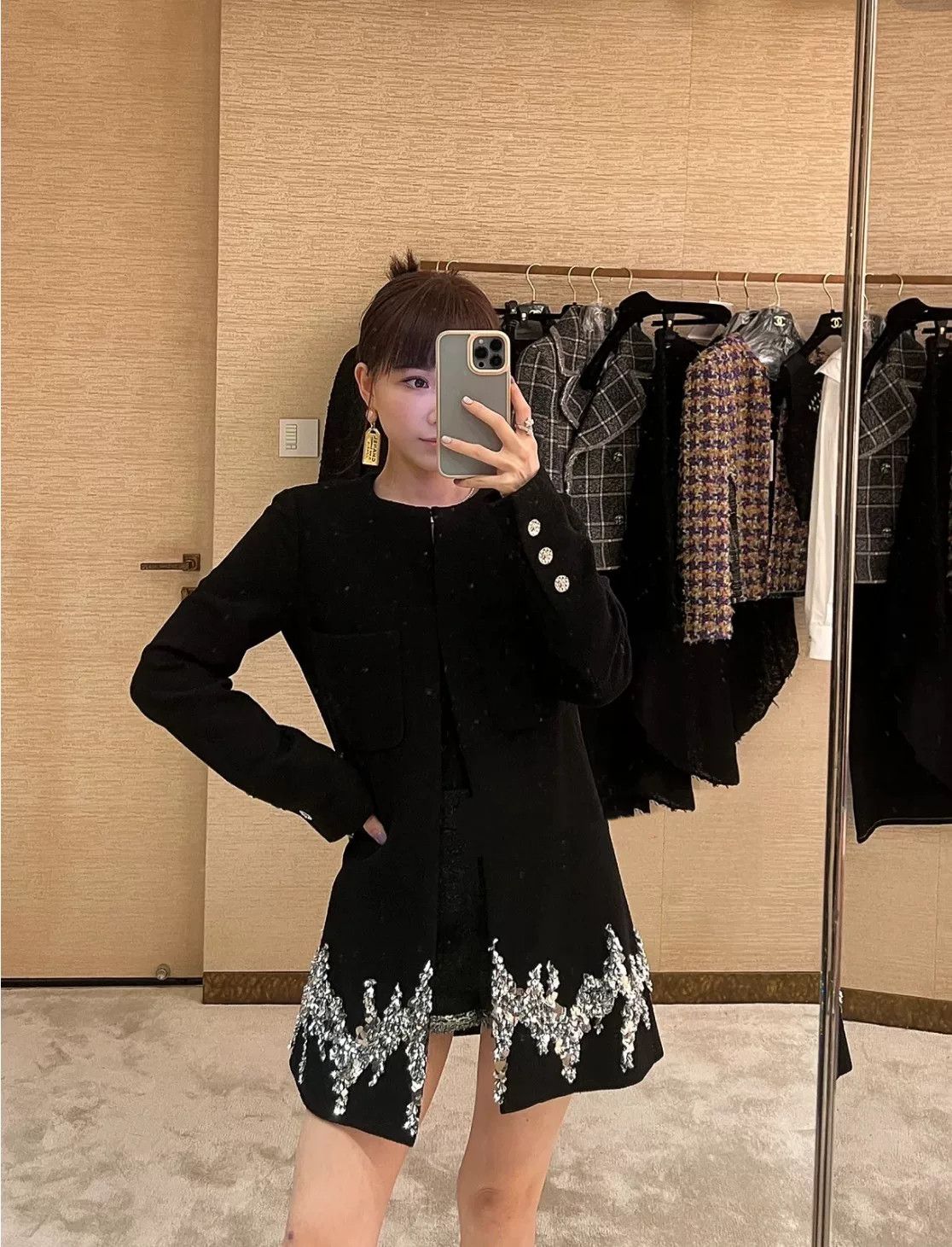 Chanel Chanel 22A Black Sequin Embroidered Coat Size XXS / US 00 / IT 34 - 8 Thumbnail