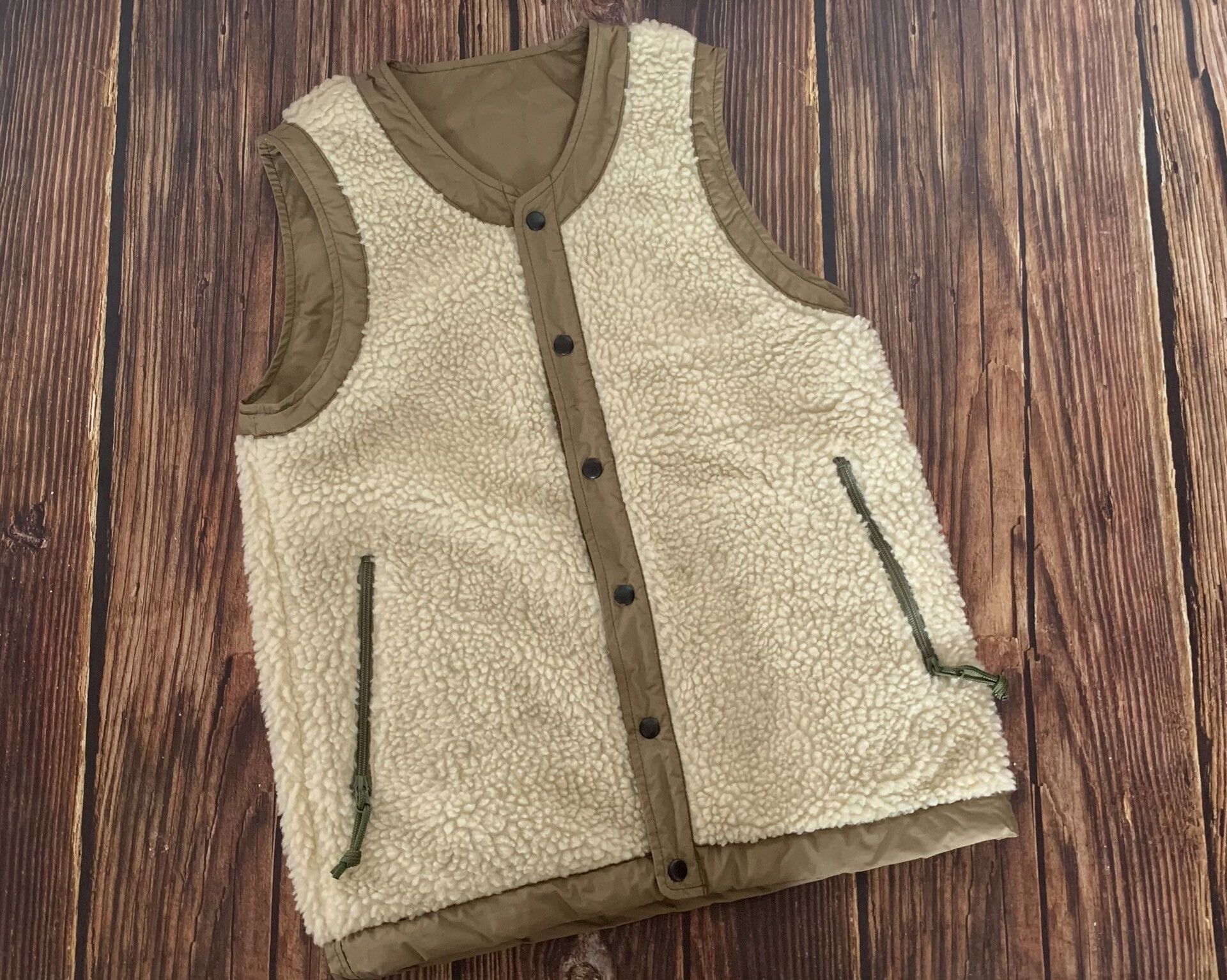 WEST RIDE Reversible Wool Vest for Stylish Warmth Size US M / EU 48-50 / 2 - 4 Thumbnail