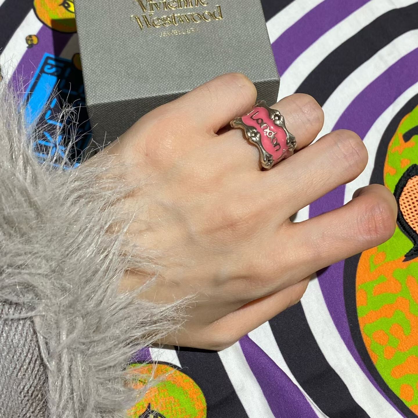 Vivienne Westwood Vivienne Westwood Pink Bone Ring Size ONE SIZE - 2 Thumbnail